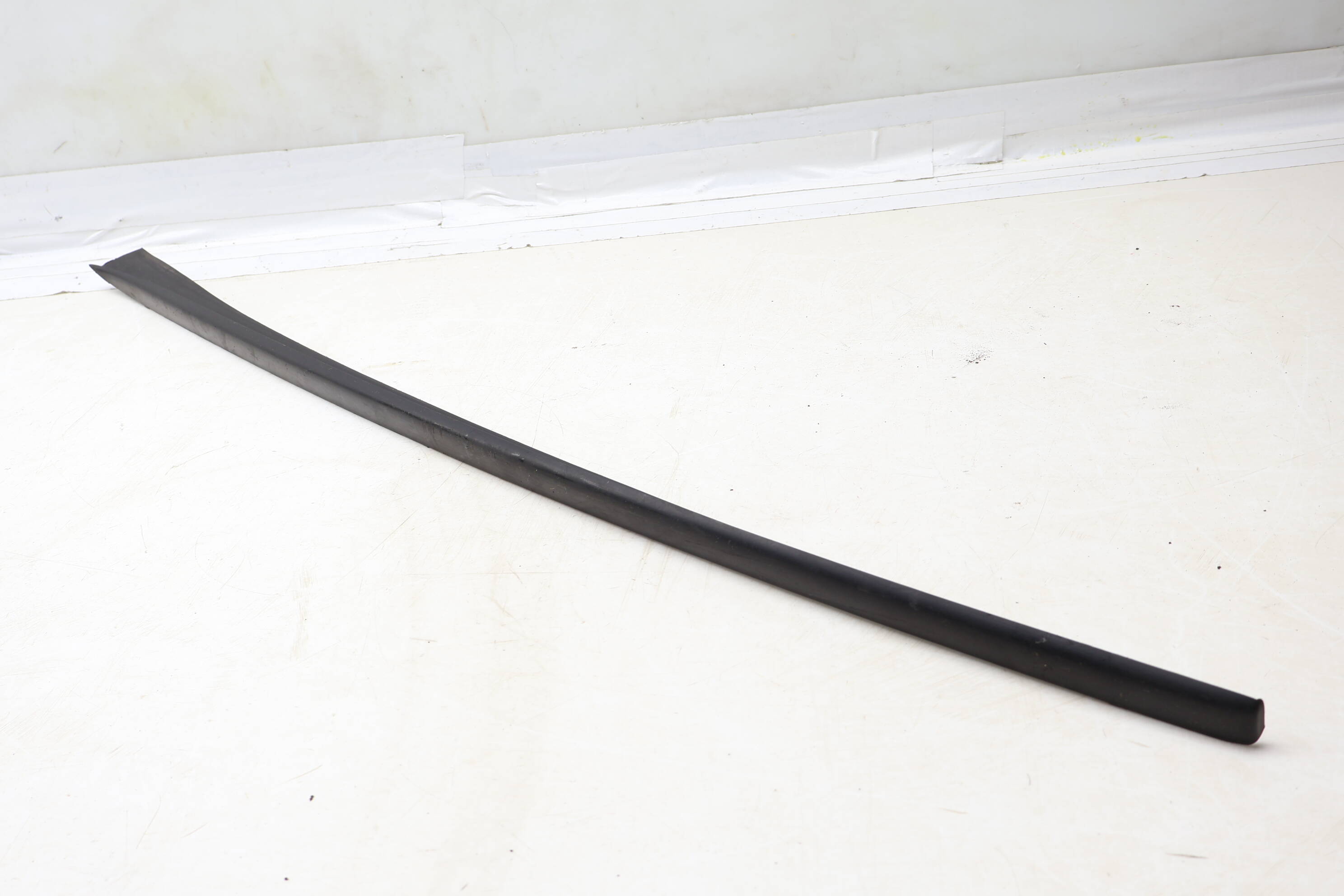 Windshield Side Trim / Seal 5G0854327B