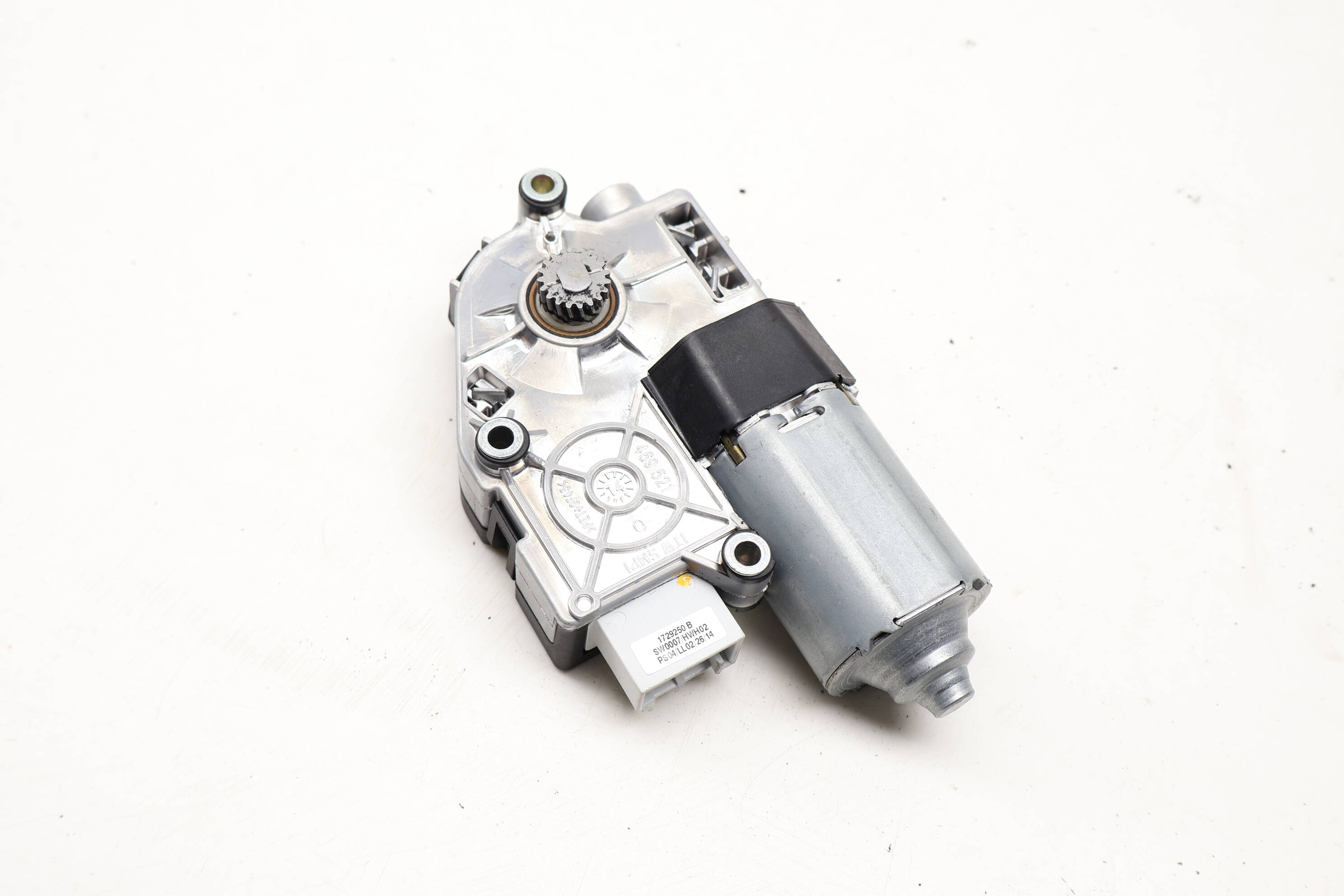 Sunroof / Sun Roof Motor 8V3959591