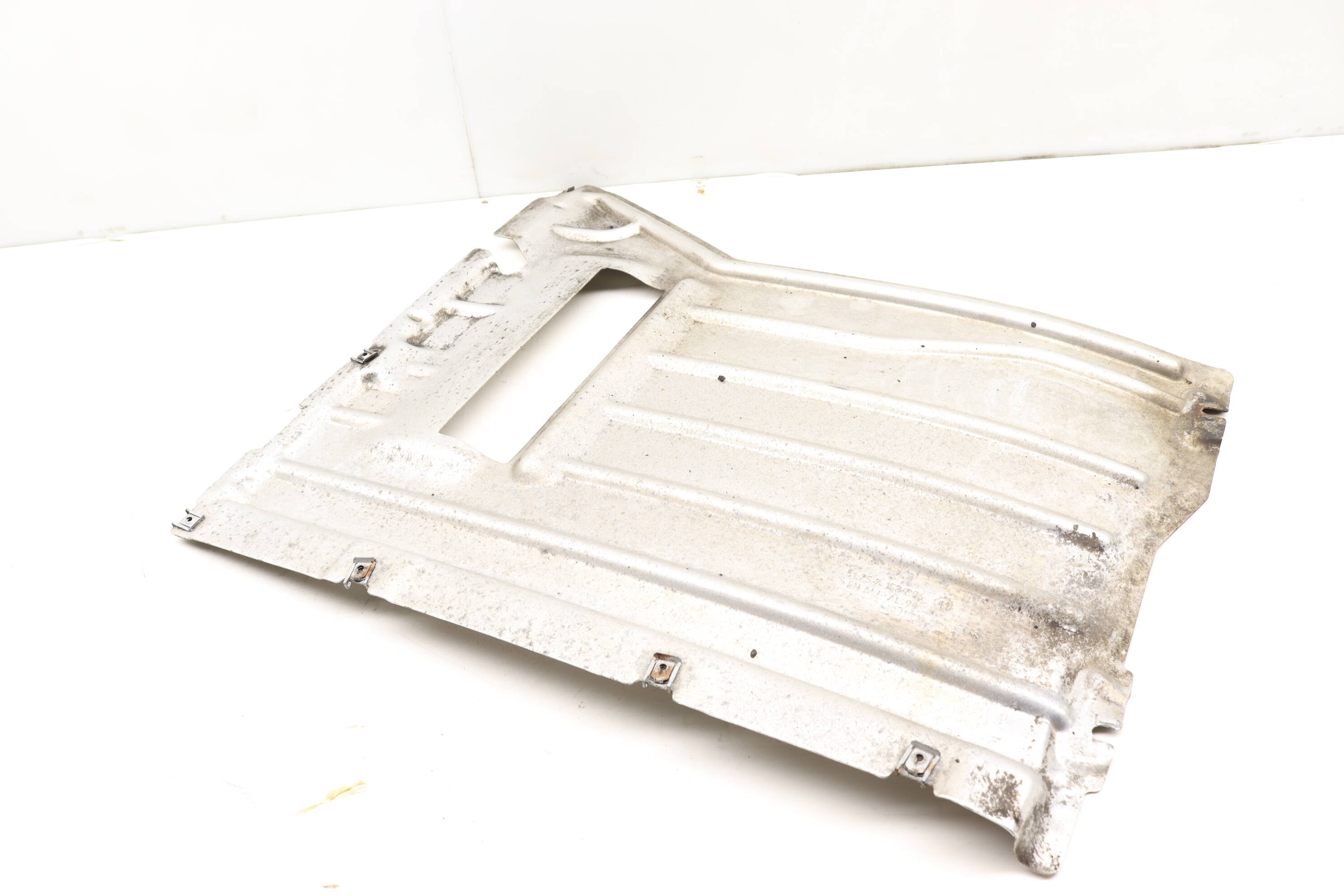 BMW Center Underbody Shield Panel / Liner (X5, X6) 51757158386