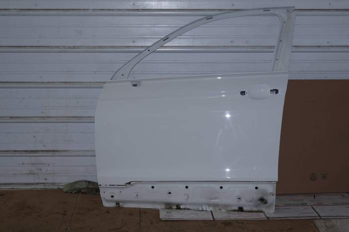 Door Shell / Skin / Frame 5NN831055B main product photo
