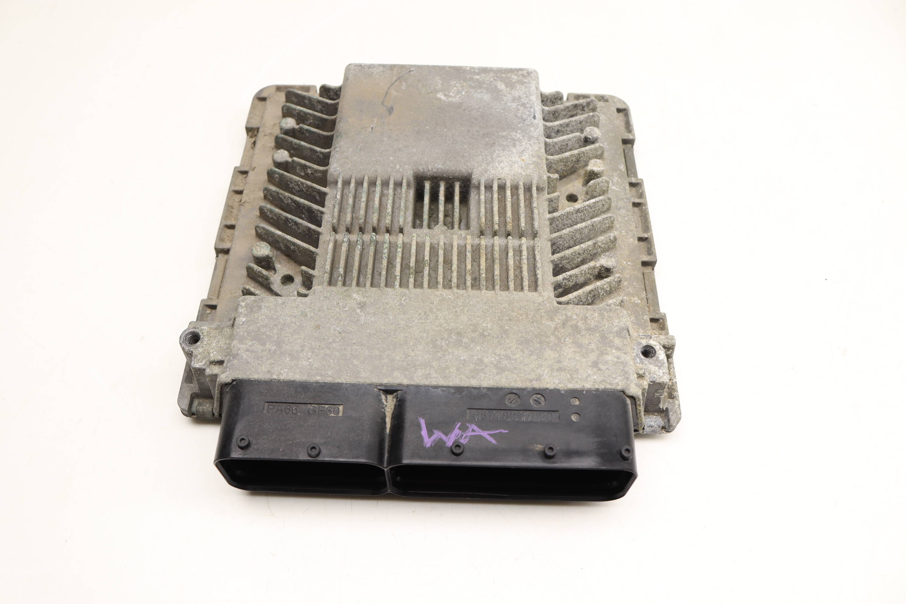 Ecu / Ecm / Engine Control Module 4L0910551P