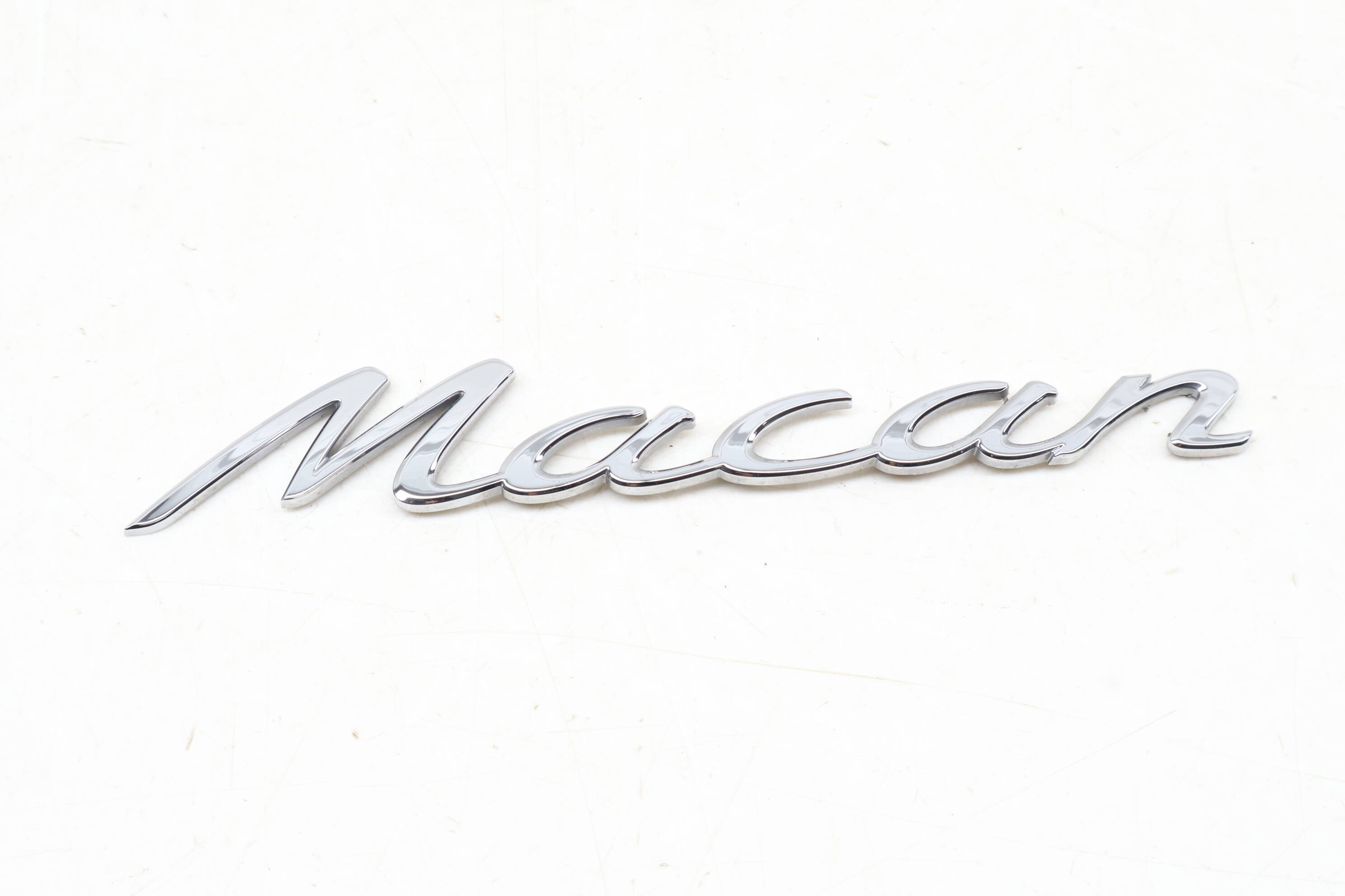 Trunk Emblem / Badge (Macan) 95B853675