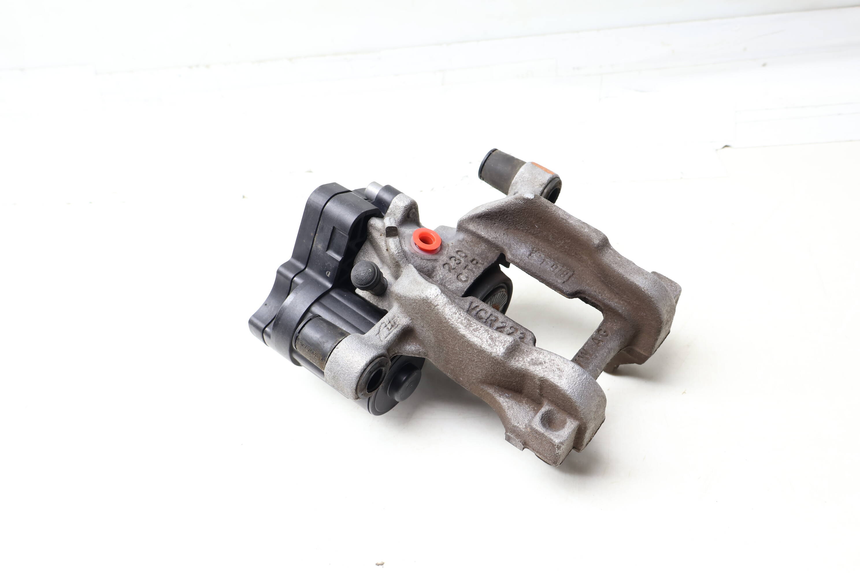 Brake Caliper / Motor 3Q0615424F