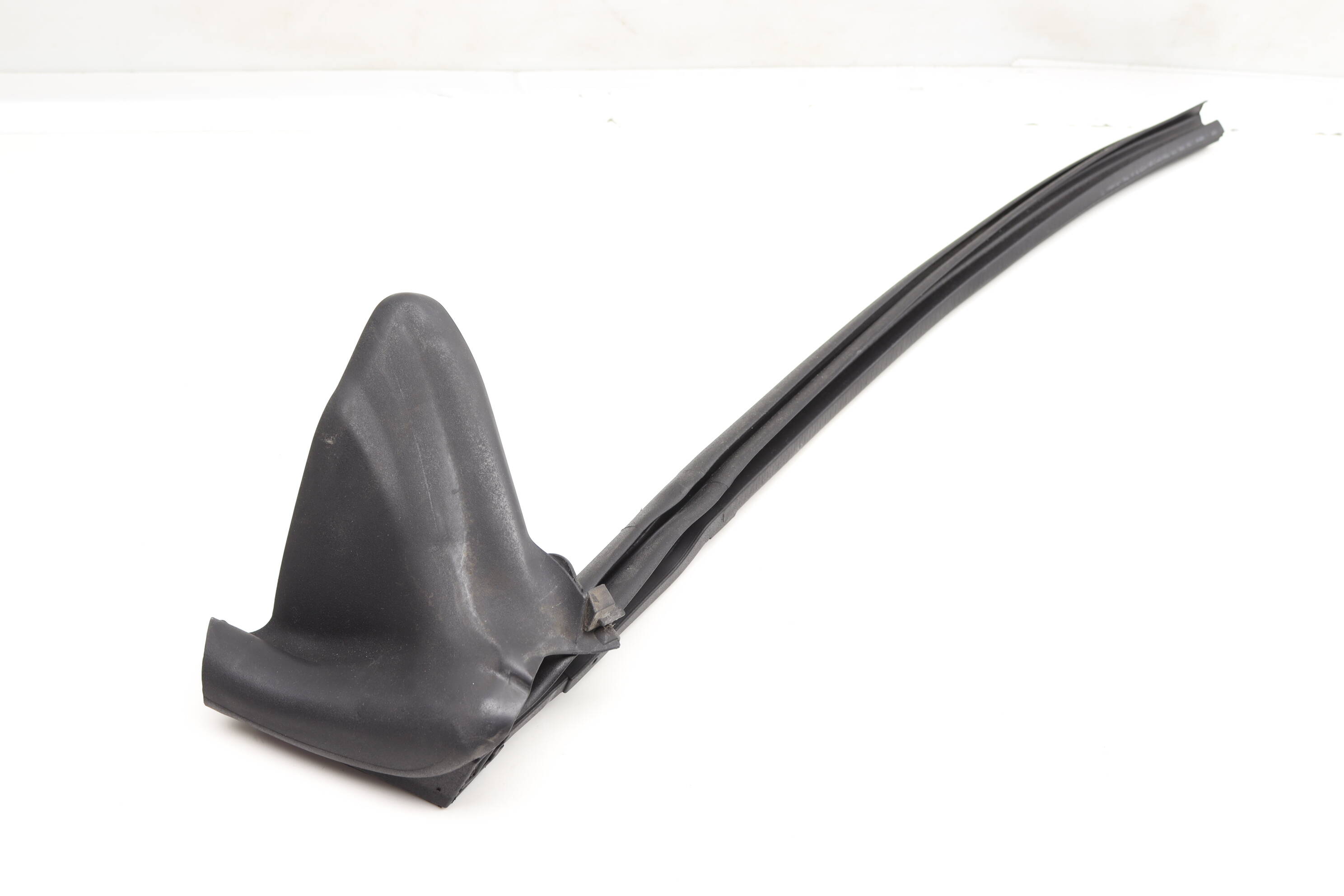 Quarter Panel Window Slot Seal / Gasket (Inner) 8W7839480A