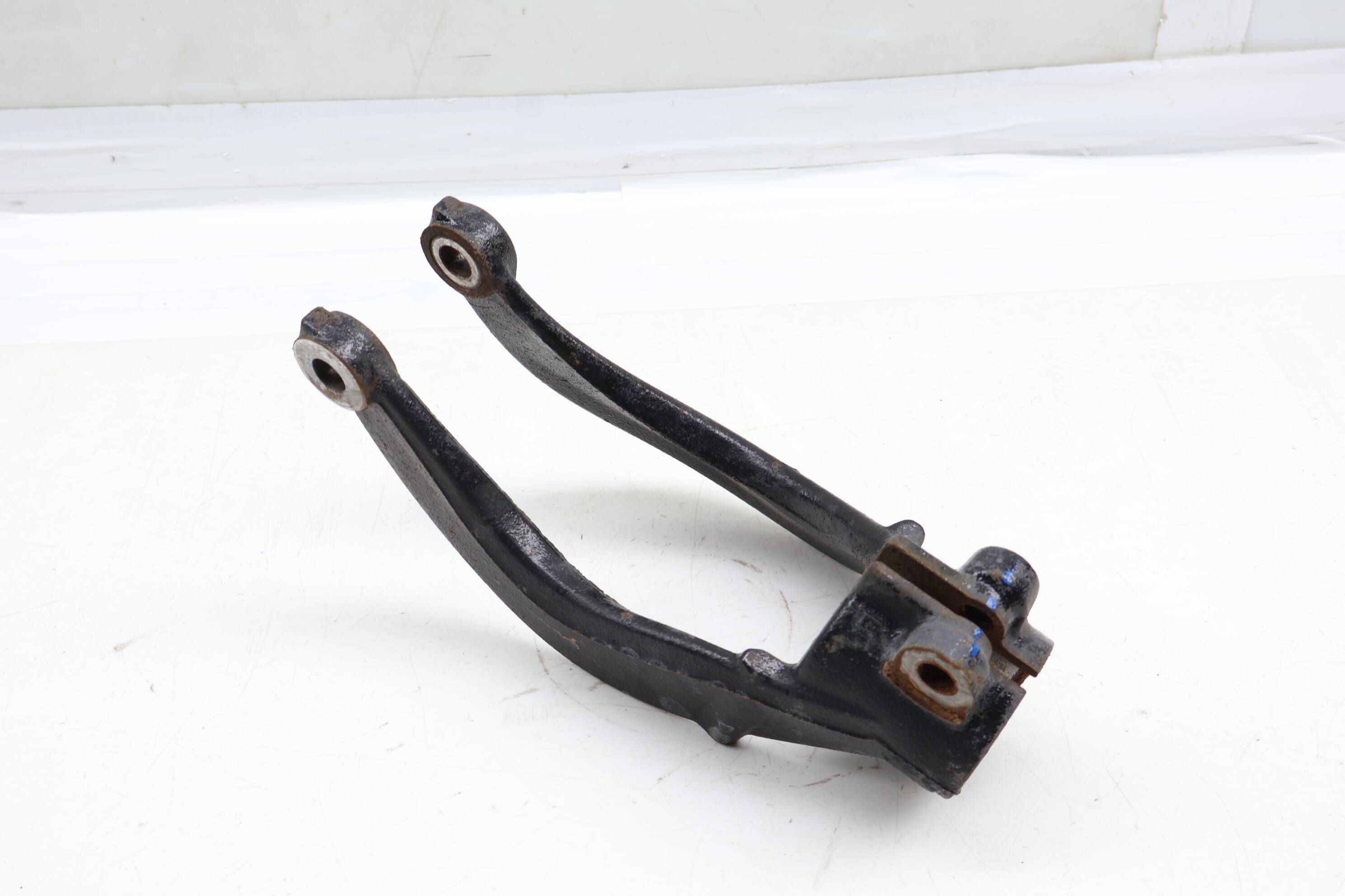 Strut / Shock Absorber Mount Bracket 31126851591