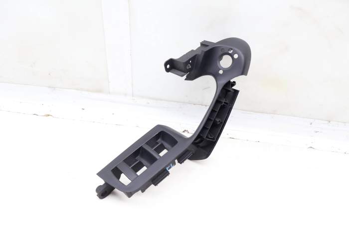 Door Handle Pull / Switch Trim 4F1867161 main product photo