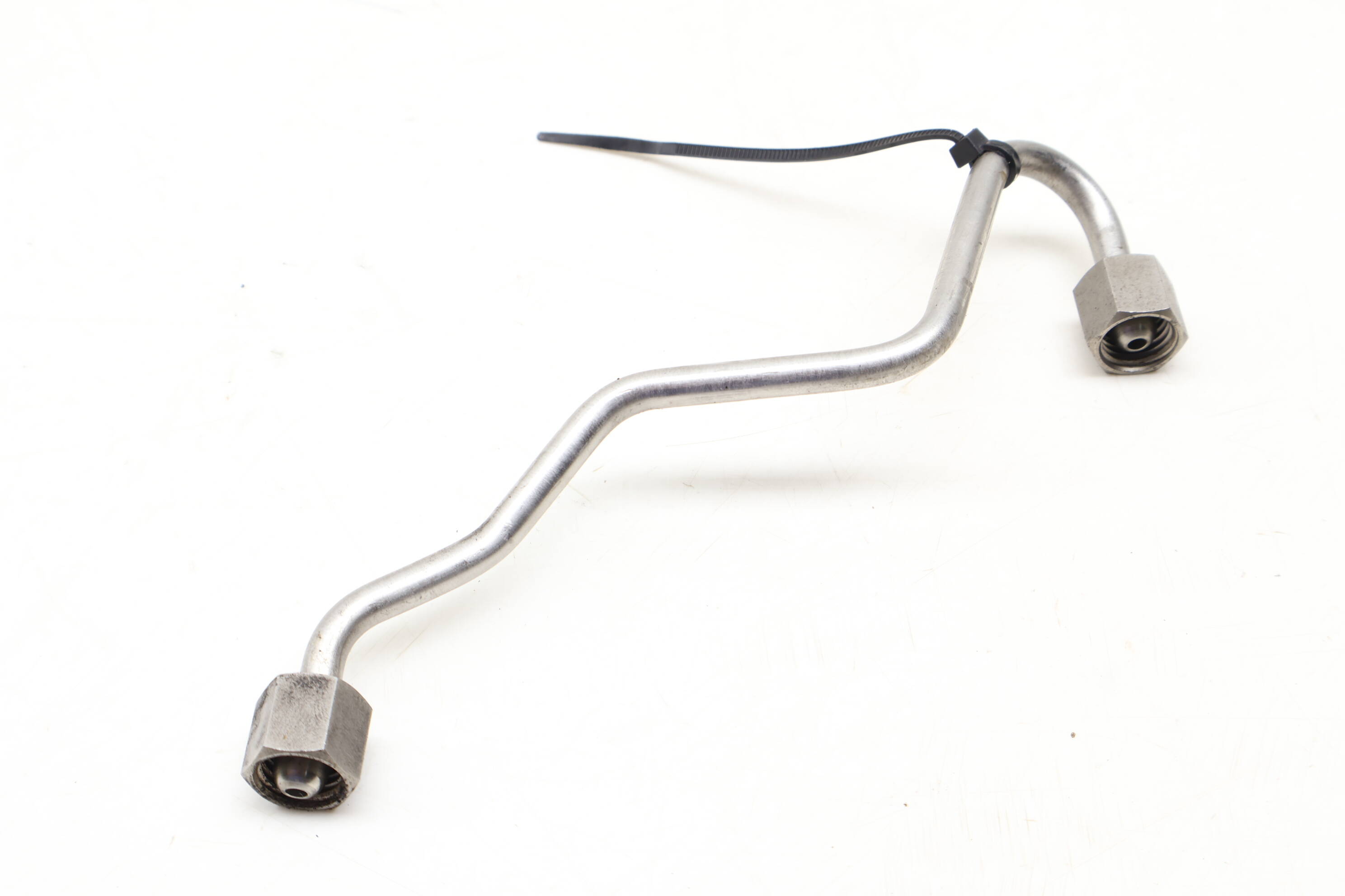 Fuel Line / Pipe 13537547601