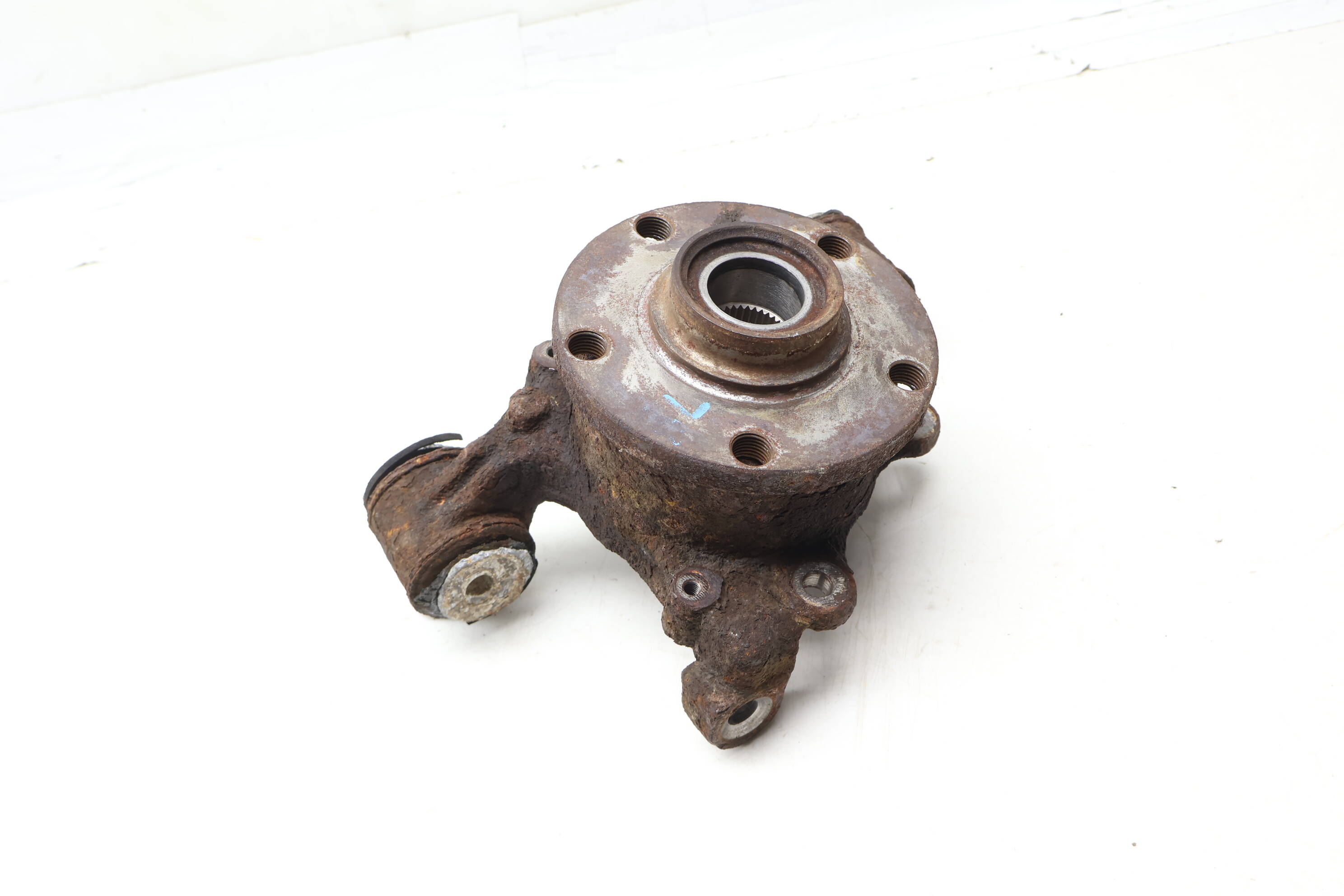 Spindle Knuckle W/ Wheel Bearing 4Z7505435B