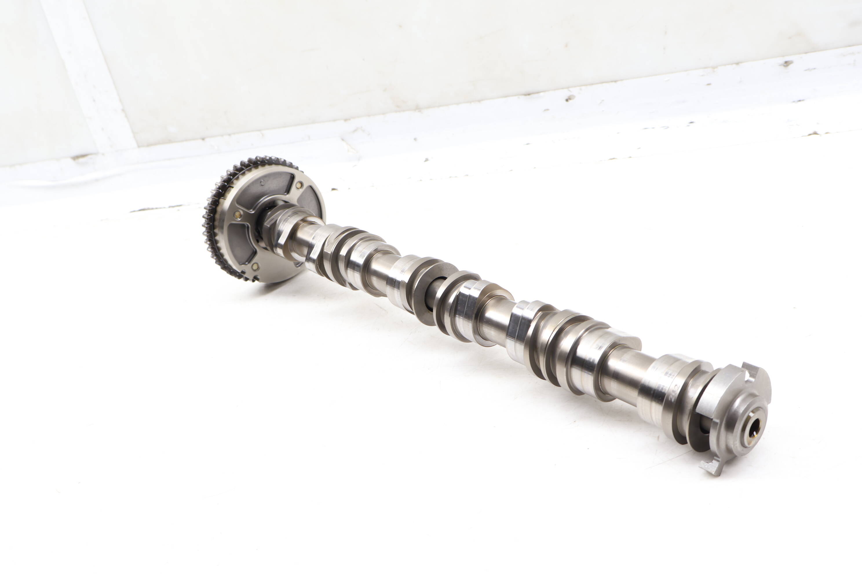 Intake Cam / Camshaft (Inlet) 06L109021Q