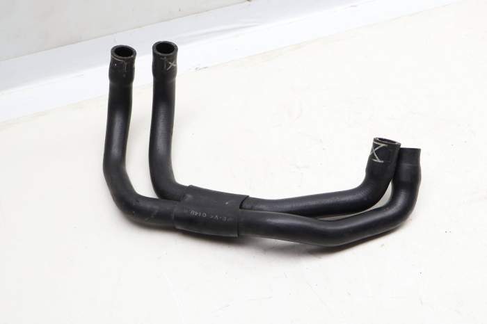 Heater Core Coolant Hose Set 7L0122073B 95510607300 main product photo