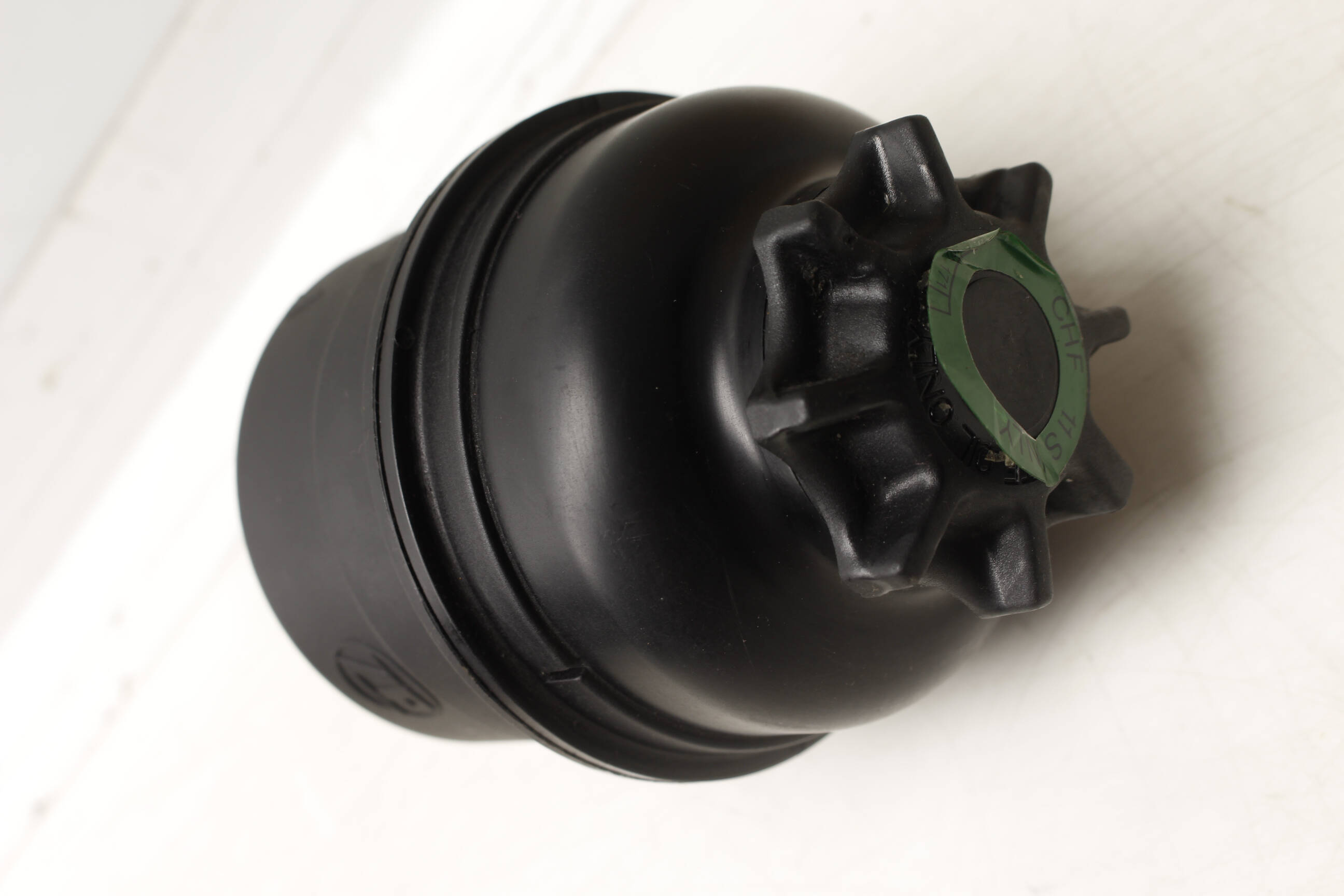 Power&#x20;Steering&#x20;Fluid&#x20;Reservoir&#x20;&#x2F;&#x20;Tank&#x20;32416851217