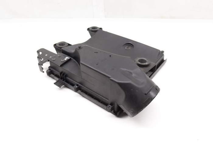 Engine Air Filter Housing / Box (Lower) 13717583713 main product photo