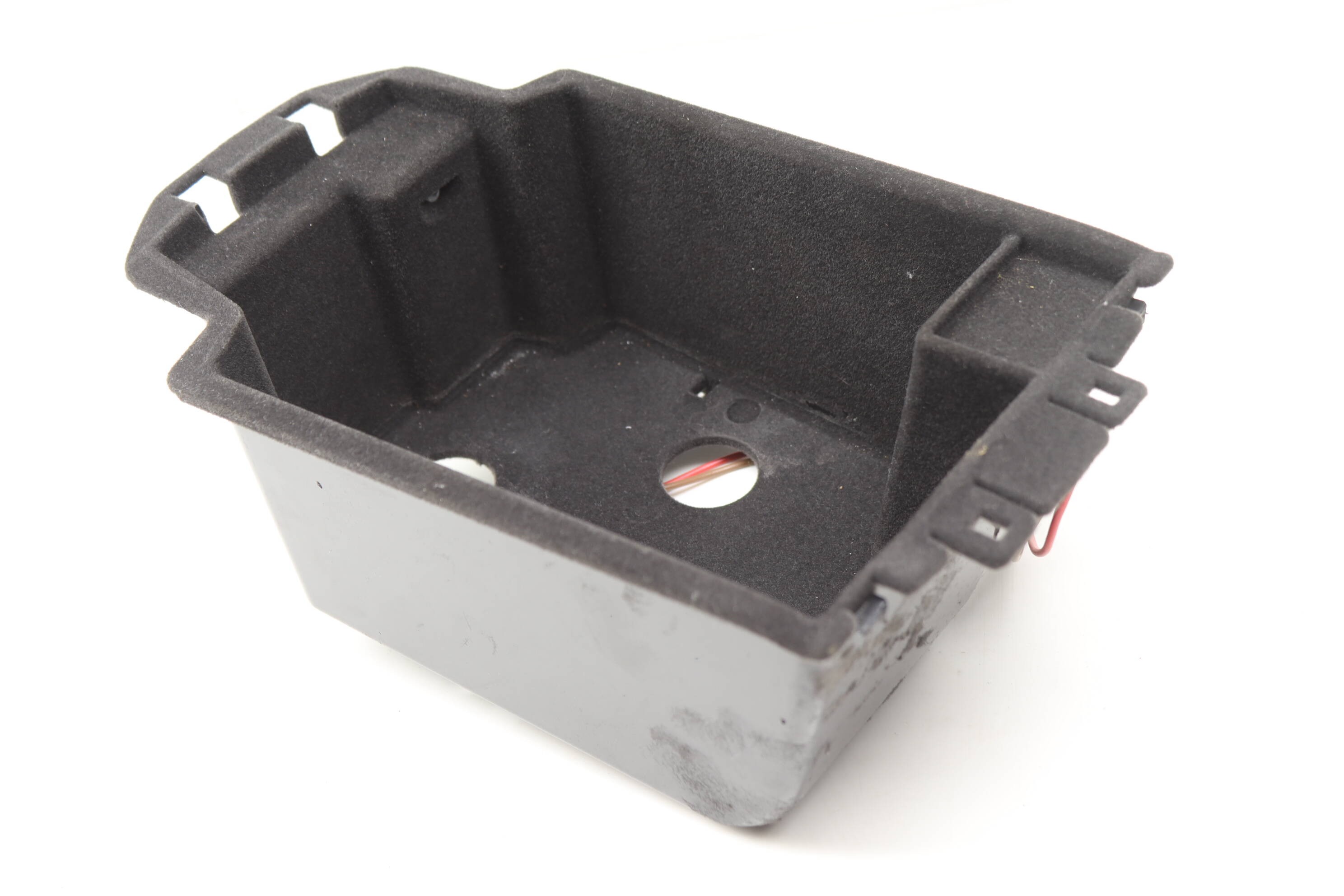 Center&#x20;Console&#x20;Armrest&#x20;Storage&#x20;Bin&#x20;&#x2F;&#x20;Tray&#x20;51169330664