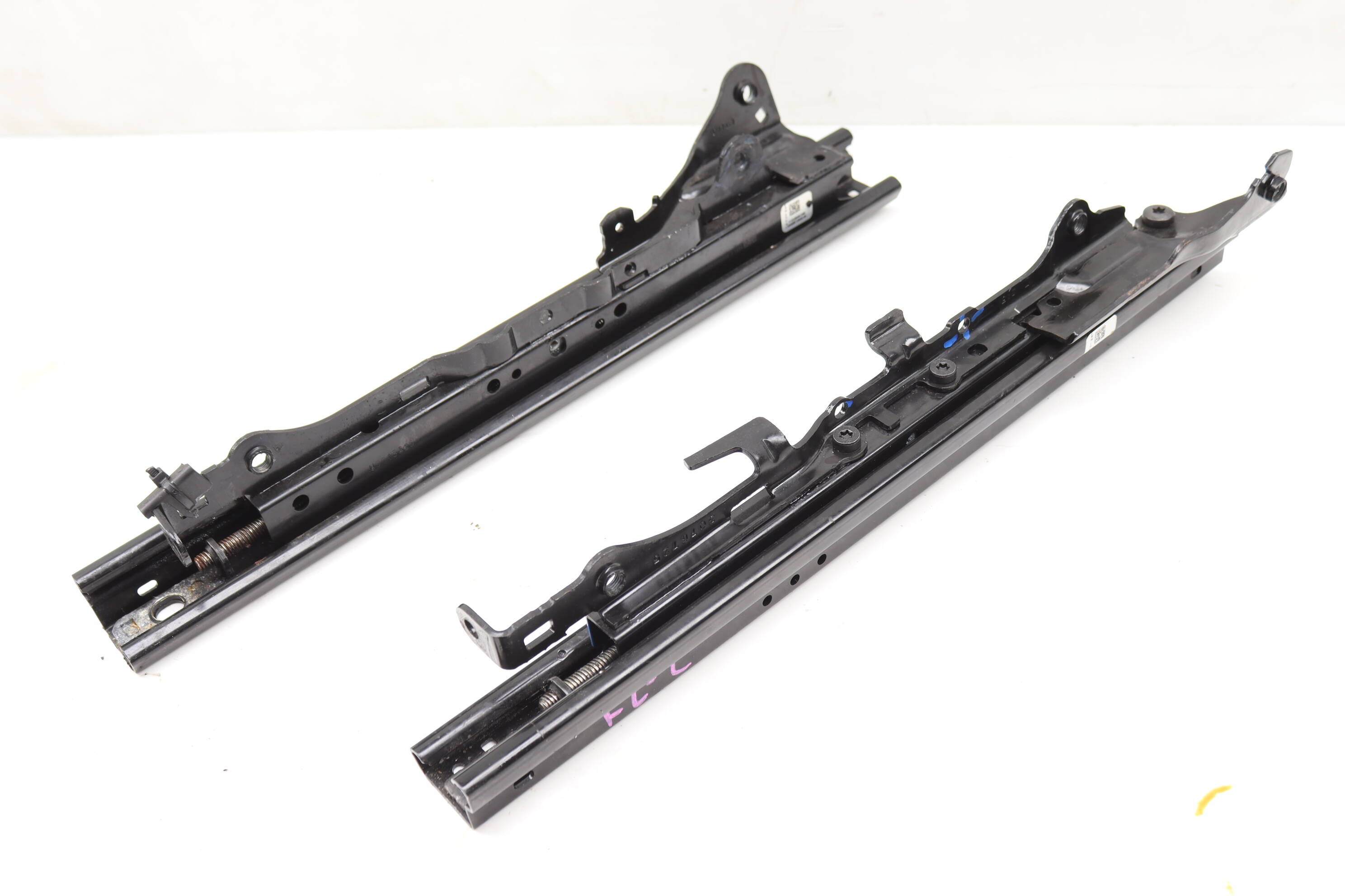 BMW Front Left Seat Frame Rail Set 52107414609