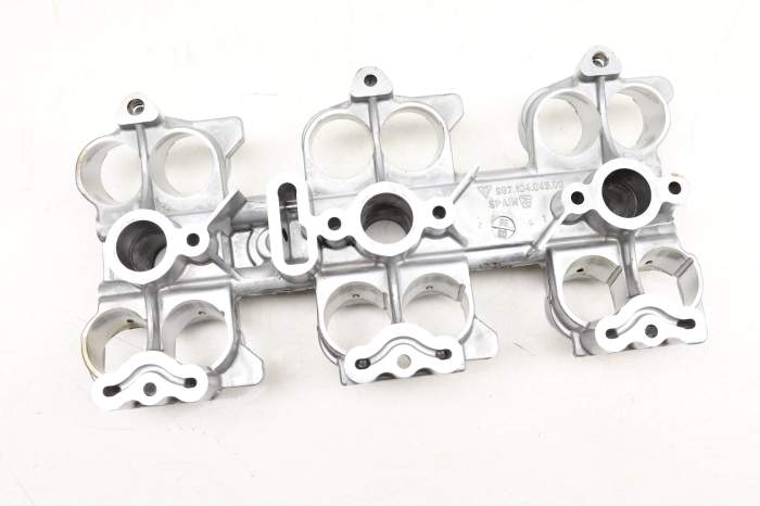 Cam / Camshaft Housing 98710404500 main product photo