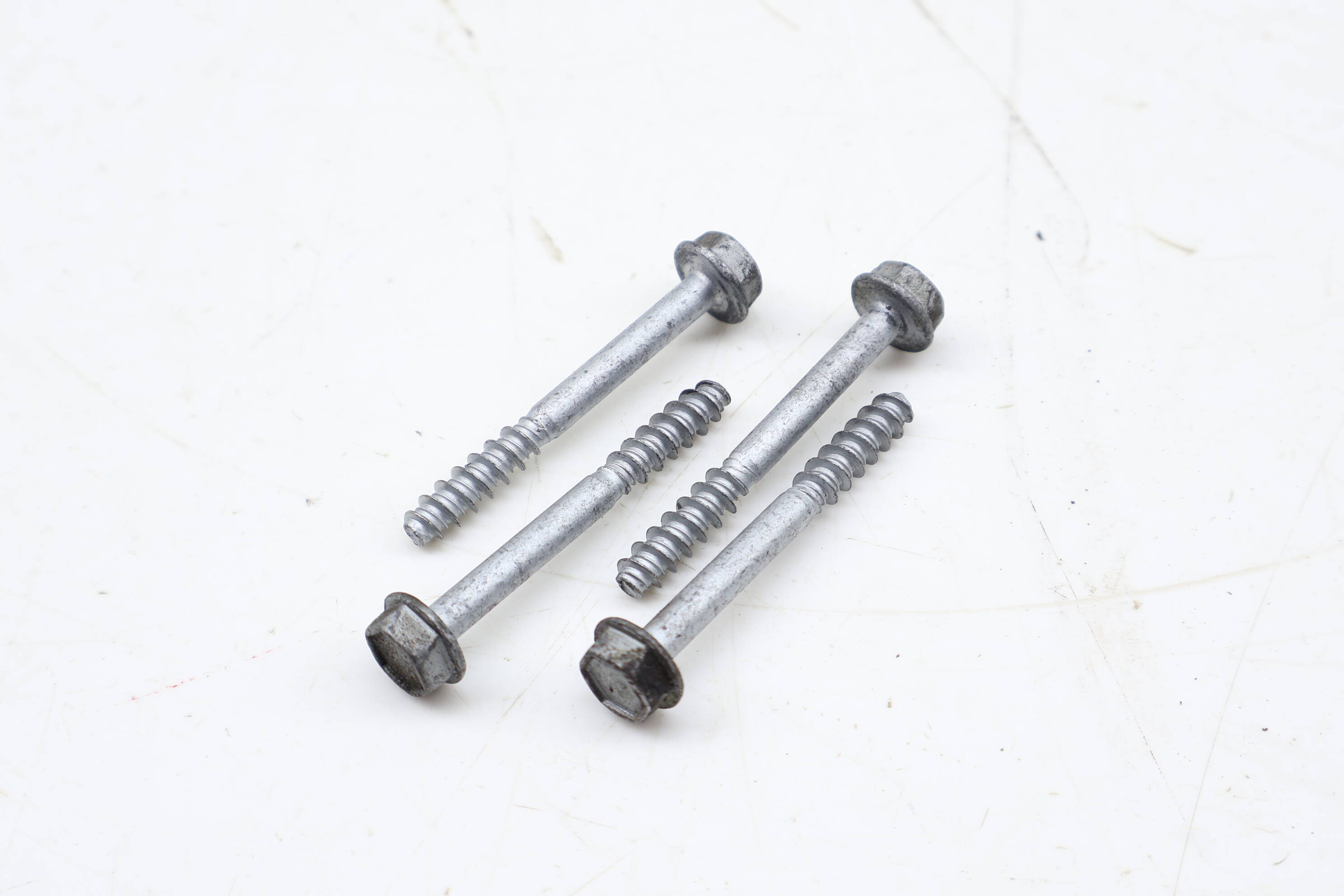 Throttle Body Screw / Bolt Set (4) 13547561349