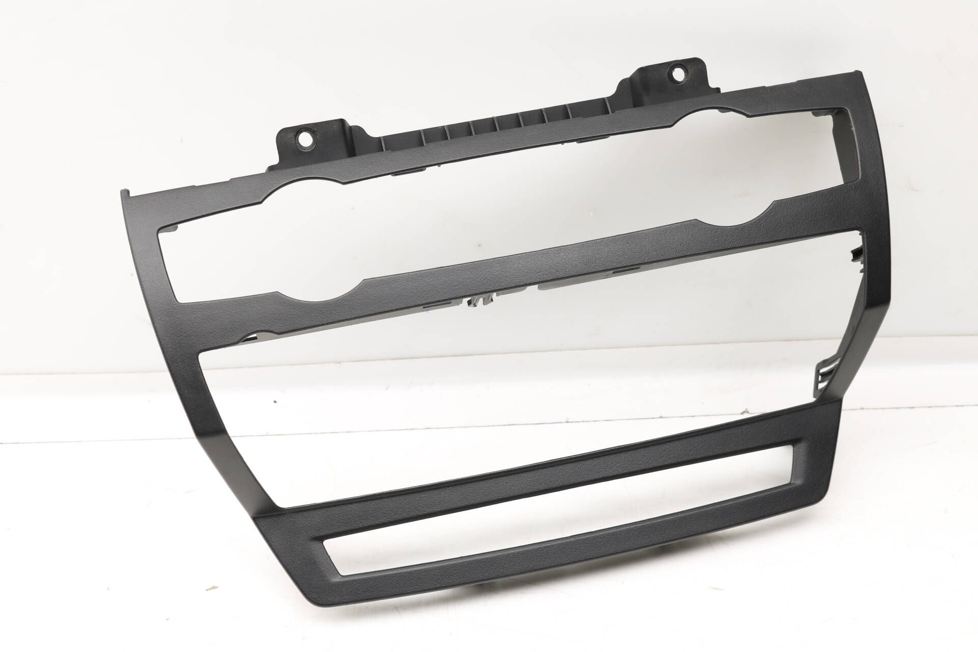 Center Dash Trim / Bezel 51457161798