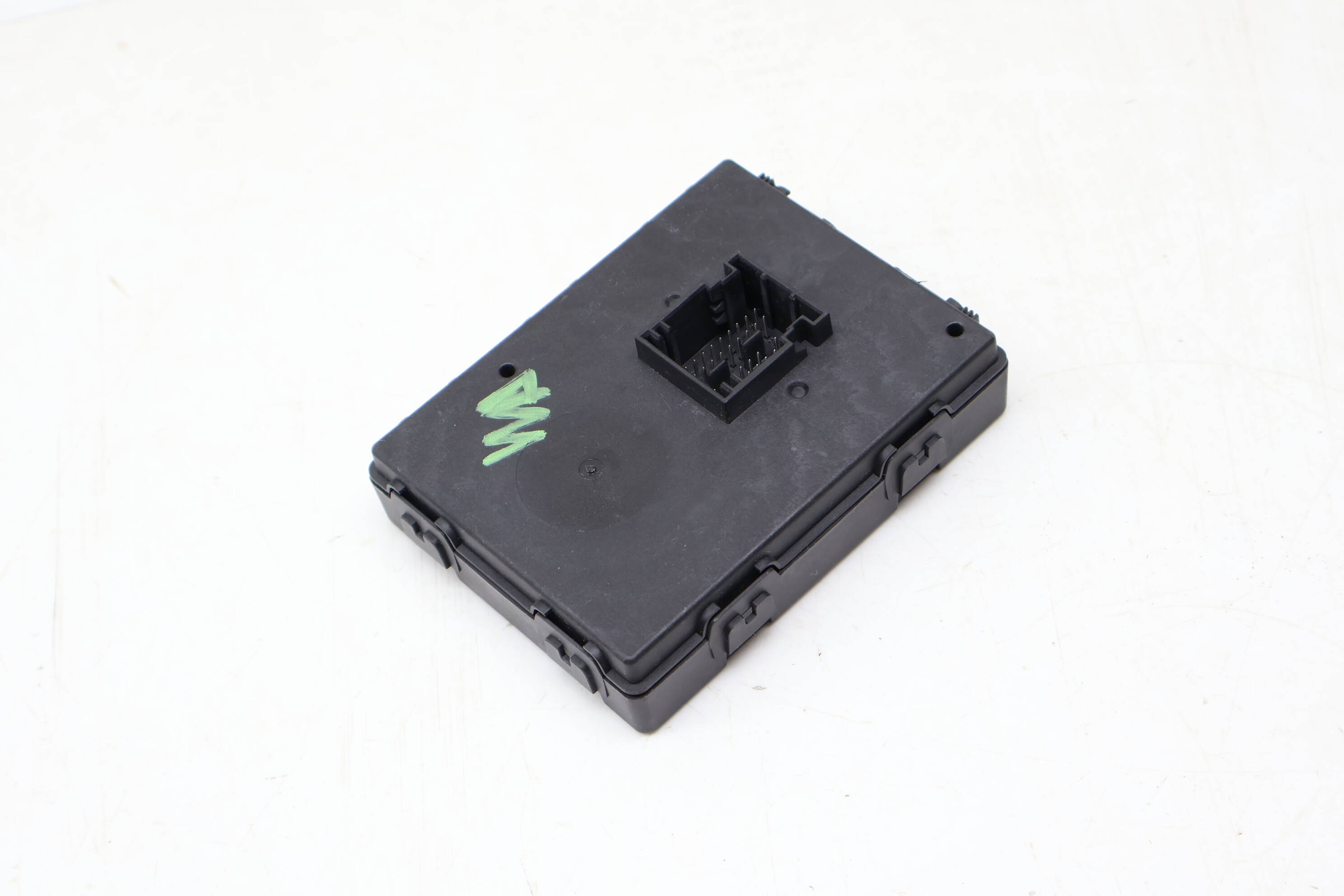 Keyless Entry / Kessy Control Module 3Q0959435N