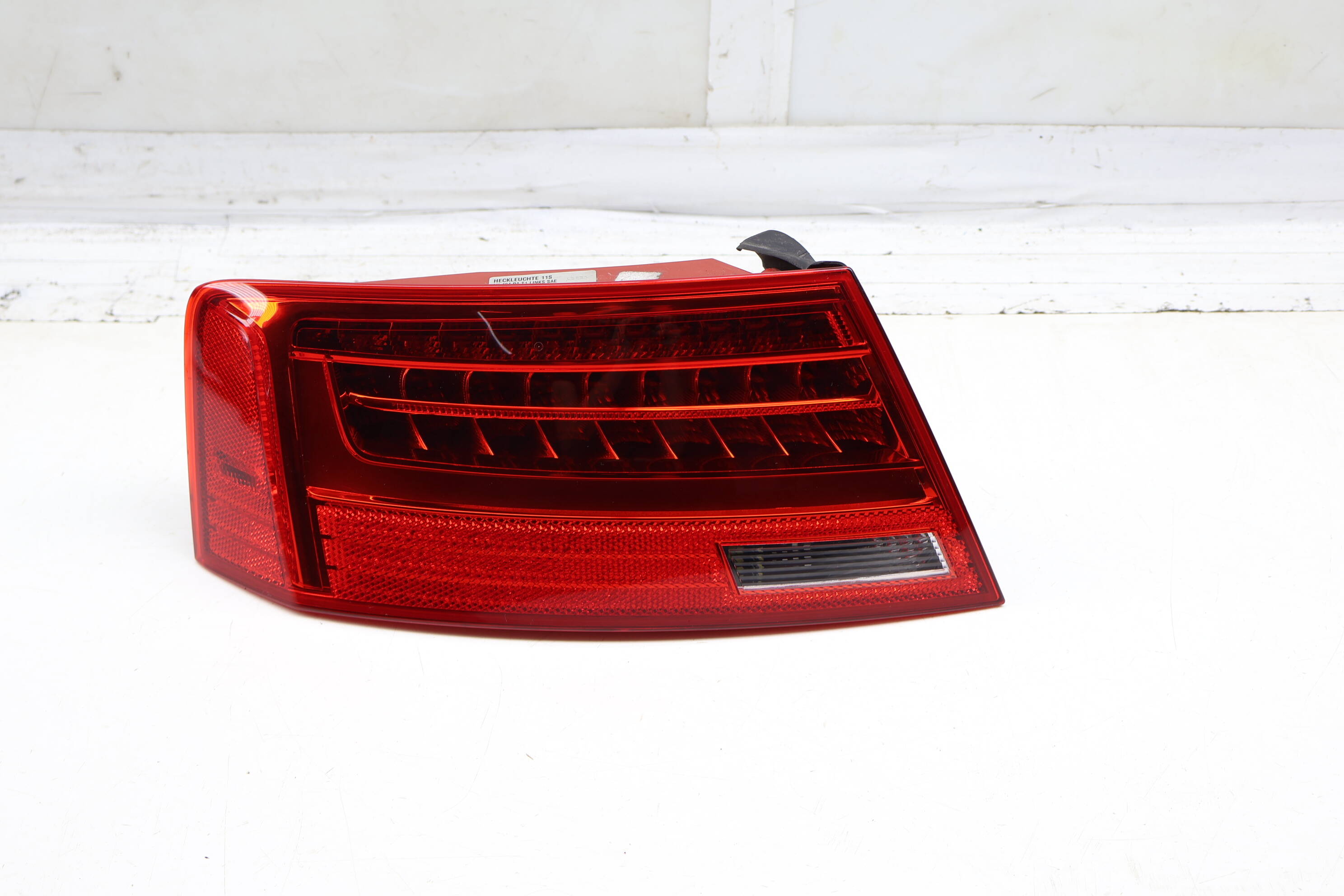 Outer Led Tail Light / Lamp 8T0945095J
