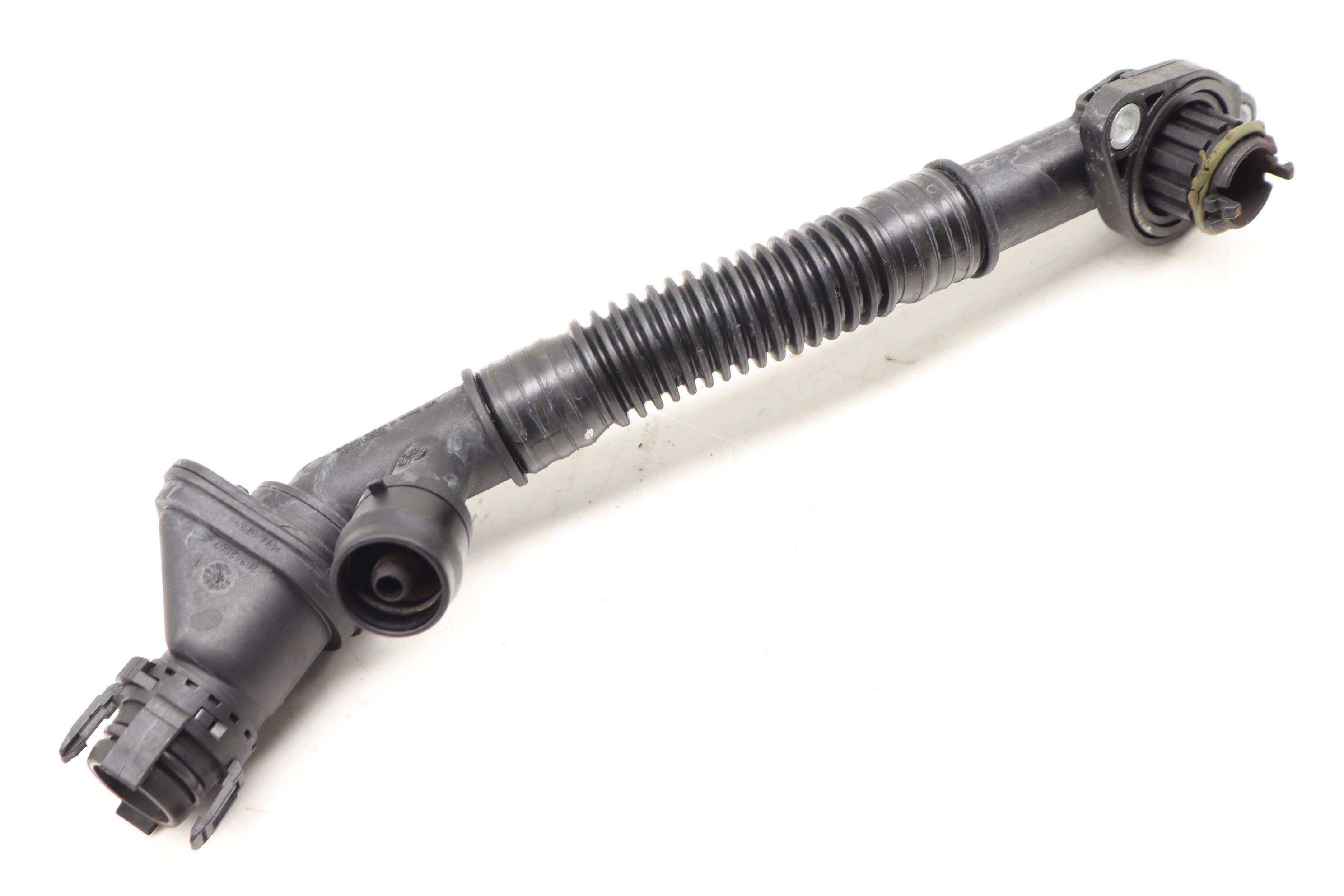 LEFT - CRANKCASE BREATHER HOSE / LINE - BMW 550I XDRIVE GT 650I XDRIVE
