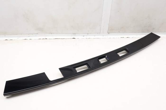 Trunk Hatch Liftgate Finish Panel / Trim HK7240406FB main product photo