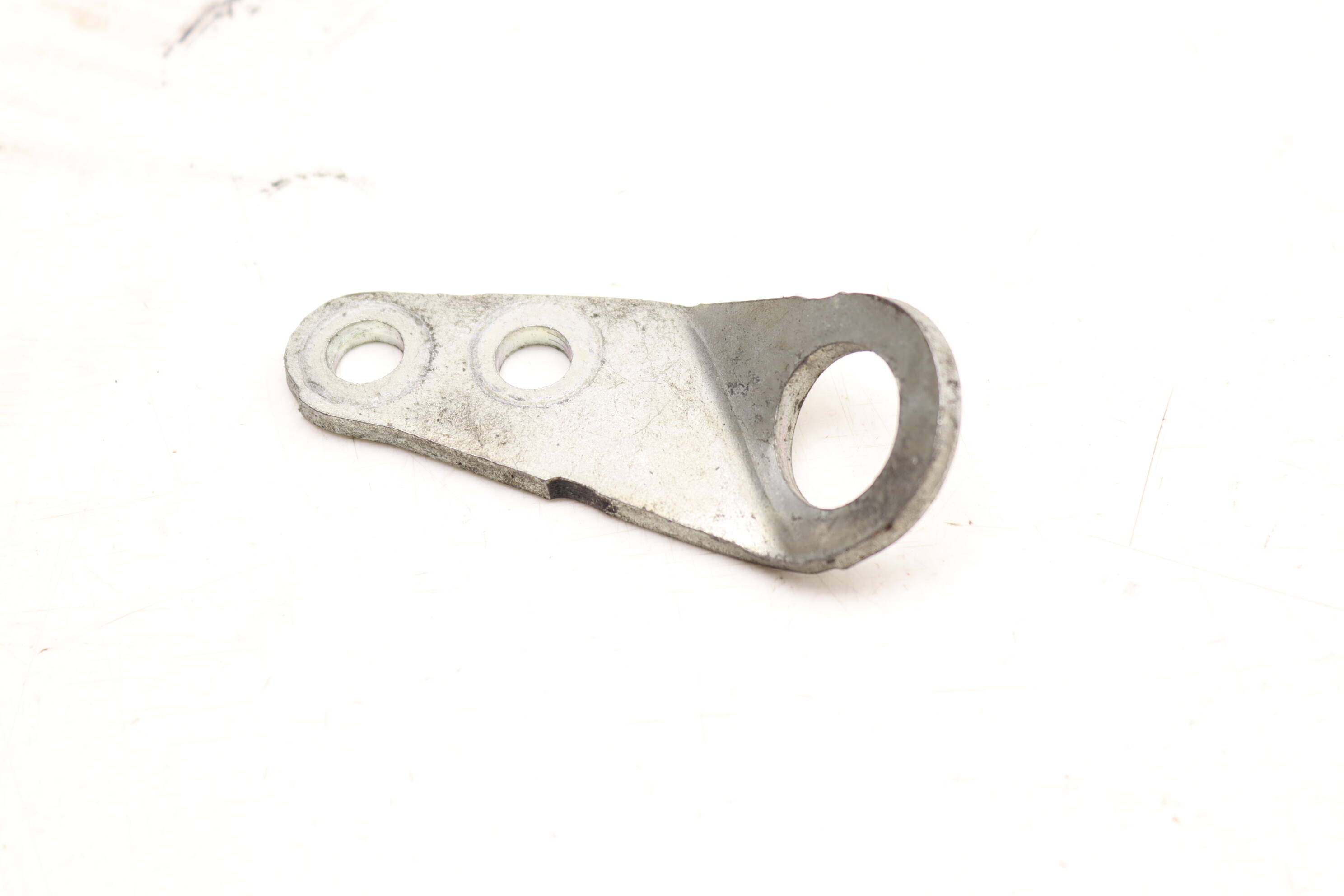 Engine Lifting Mount / Bracket 94810430521