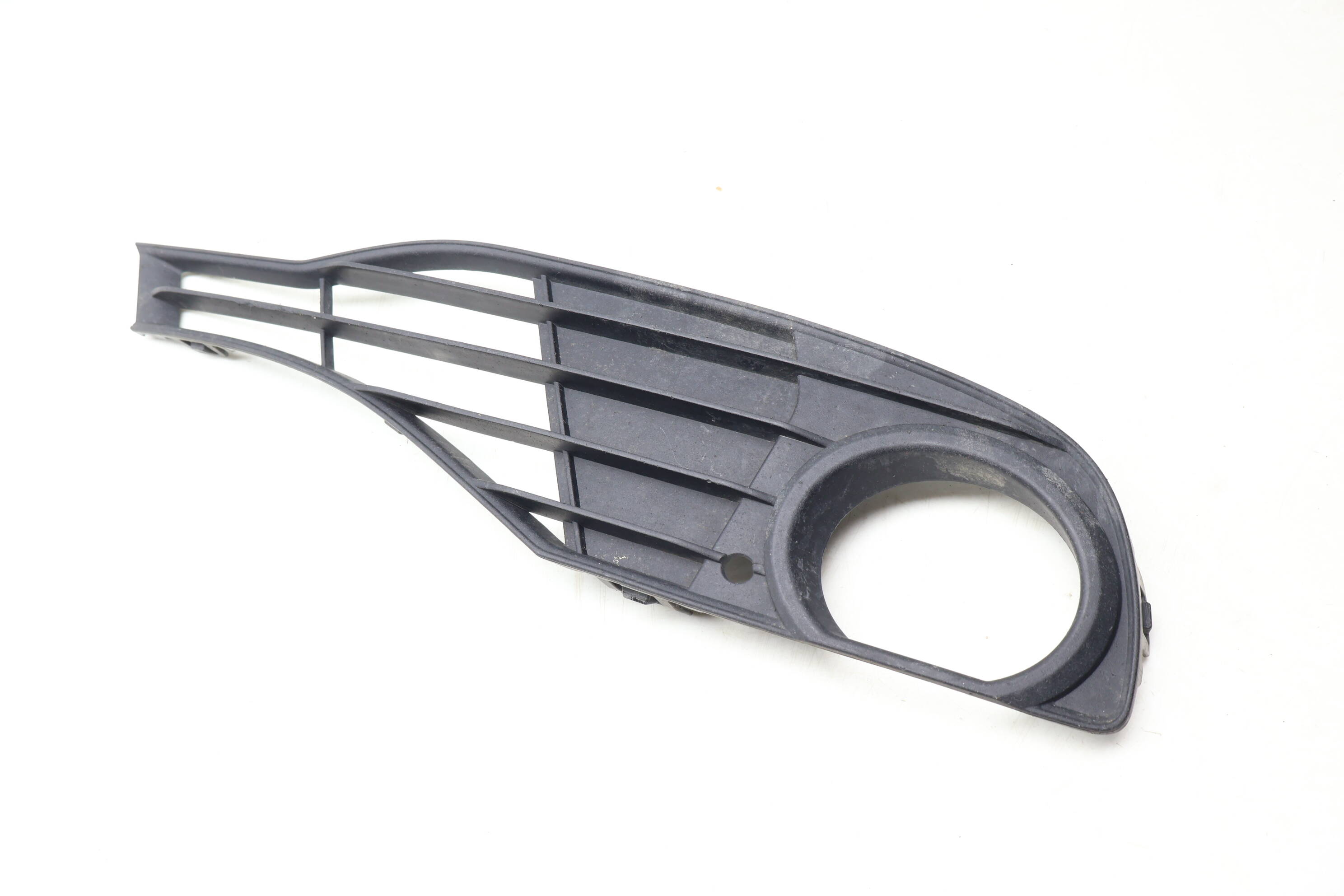 Bumper Grille / Fog Light Cover 51117255370