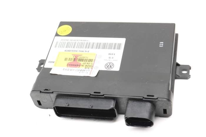 Keyless Entry / Kessy Control Module 7L0909137AX main product photo