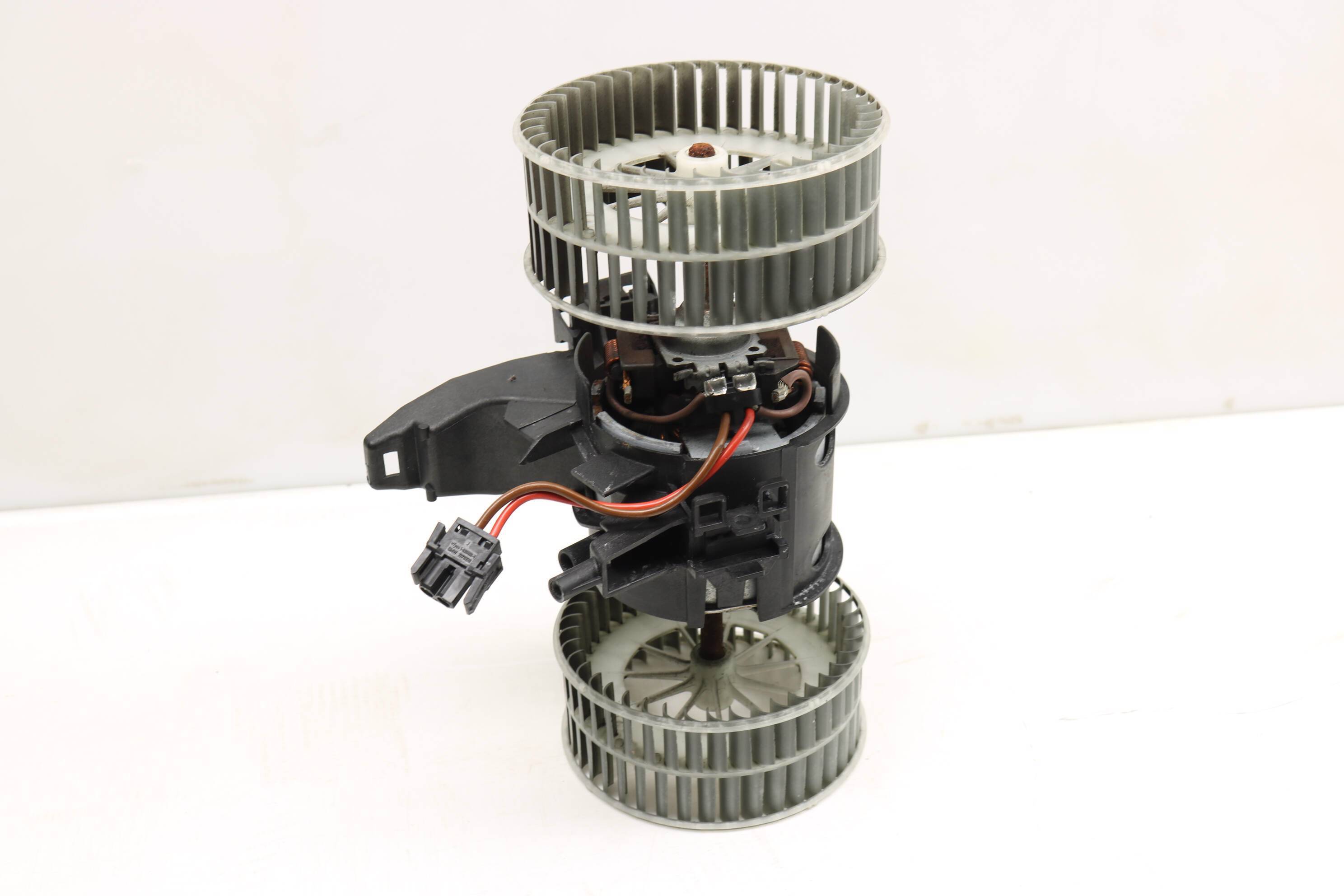 Blower Motor / Fan 64116933910