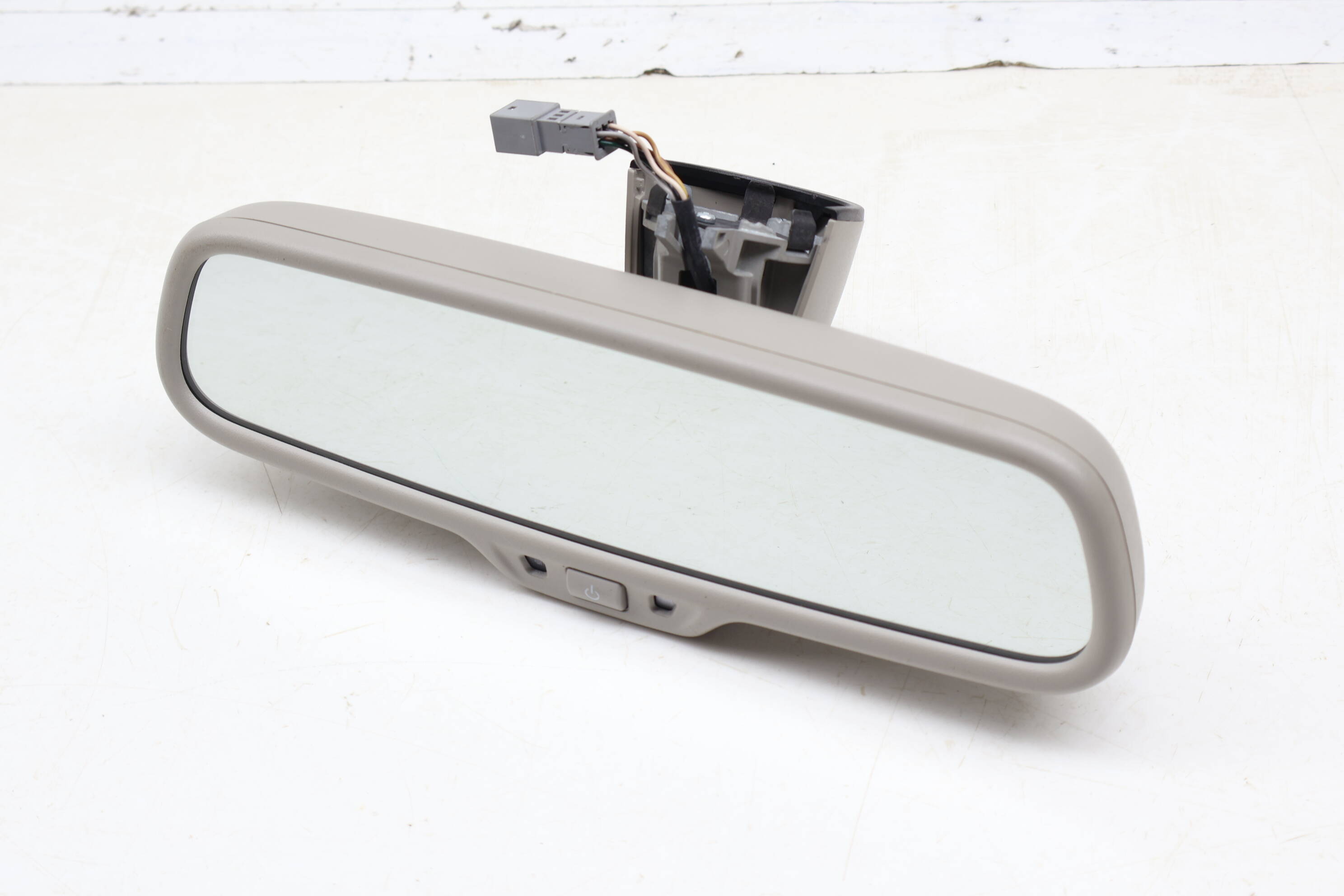 Rear View Mirror (Auto Dim / Compass) 8R0857511A