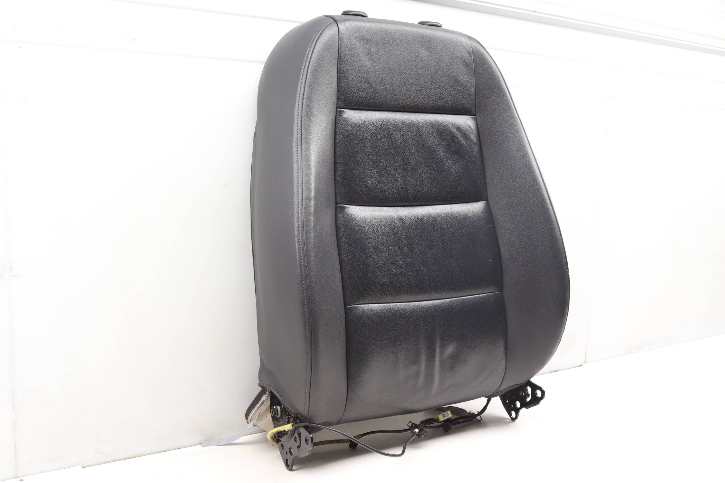 Upper&#x20;Seat&#x20;Back&#x20;Cushion&#x20;8E0881805AL