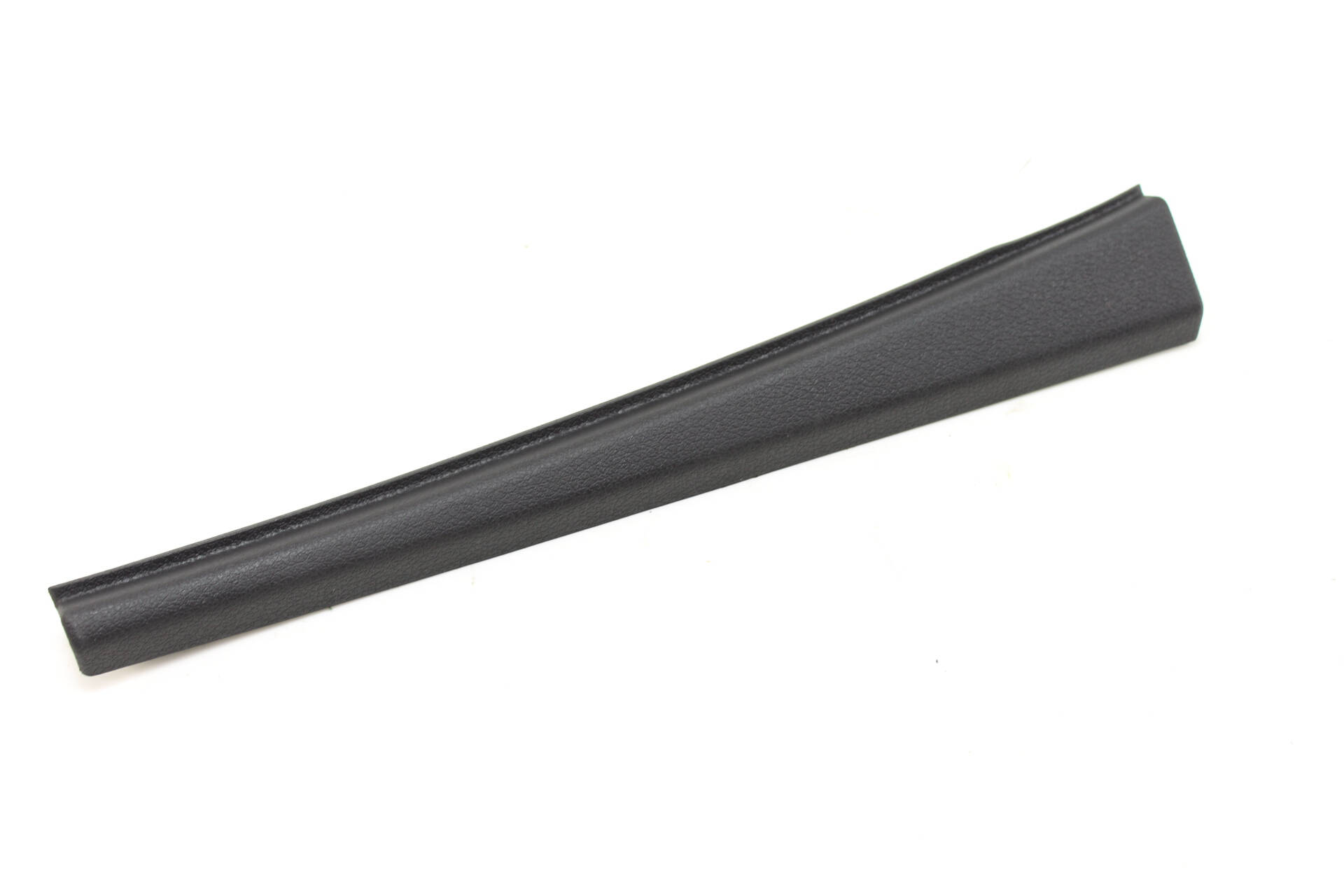 Center&#x20;A&#x20;Pillar&#x20;Trim&#x20;&#x2F;&#x20;Lining&#x20;4L0868203A