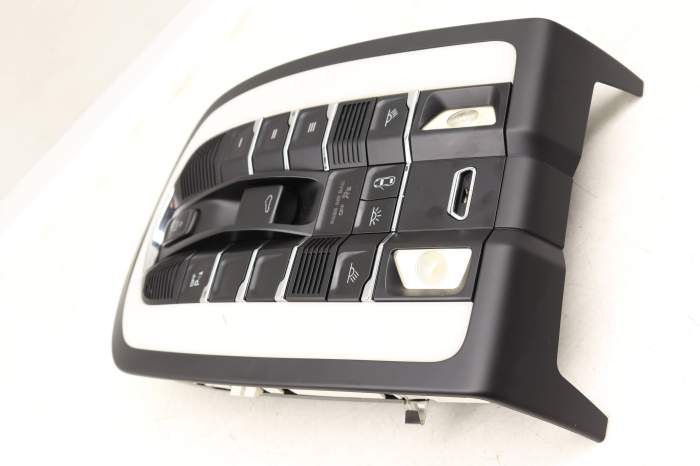 Dome Light / Overhead Console Switch Assembly 7PP959551EJ main product photo