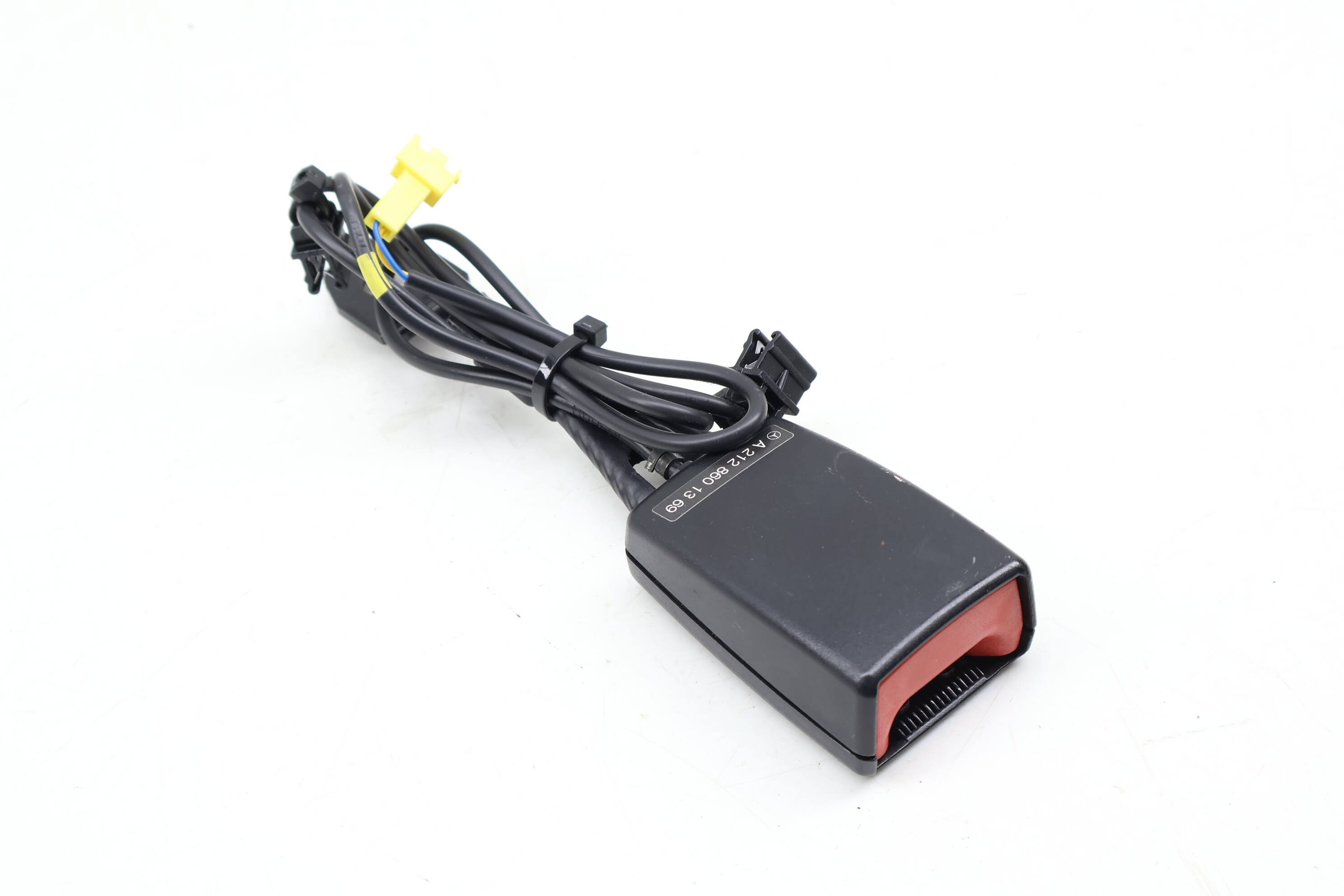 Seat Belt Buckle / Receiver 2128601369