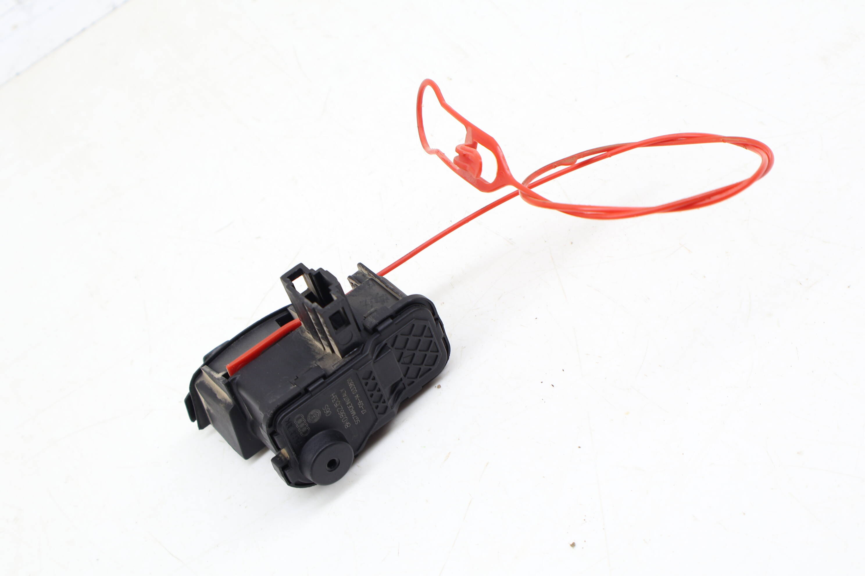 Fuel Door Lock Actuator 8K0862153H 95850415303