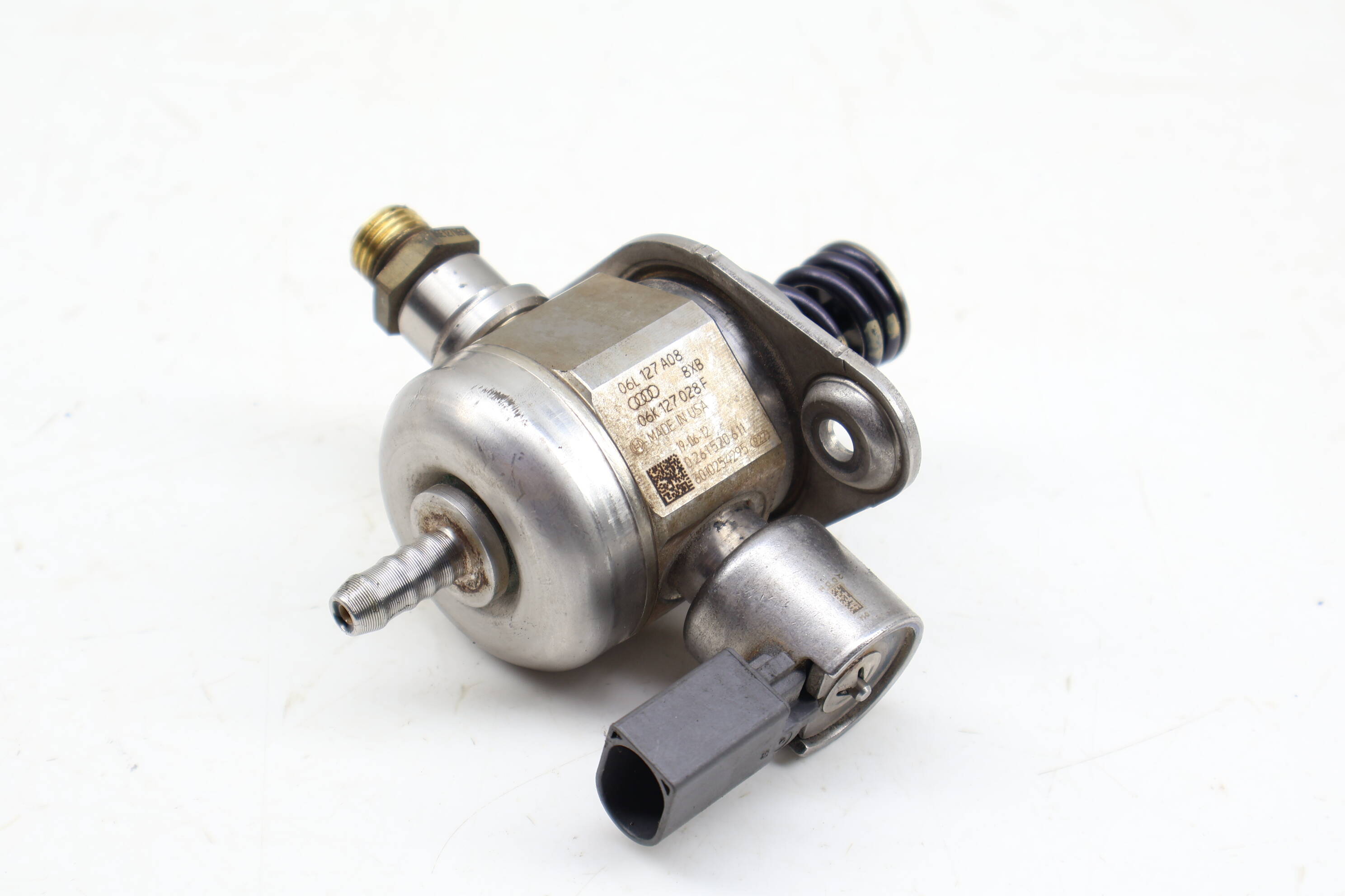High Pressure Fuel Pump / Hpfp 06K127028F