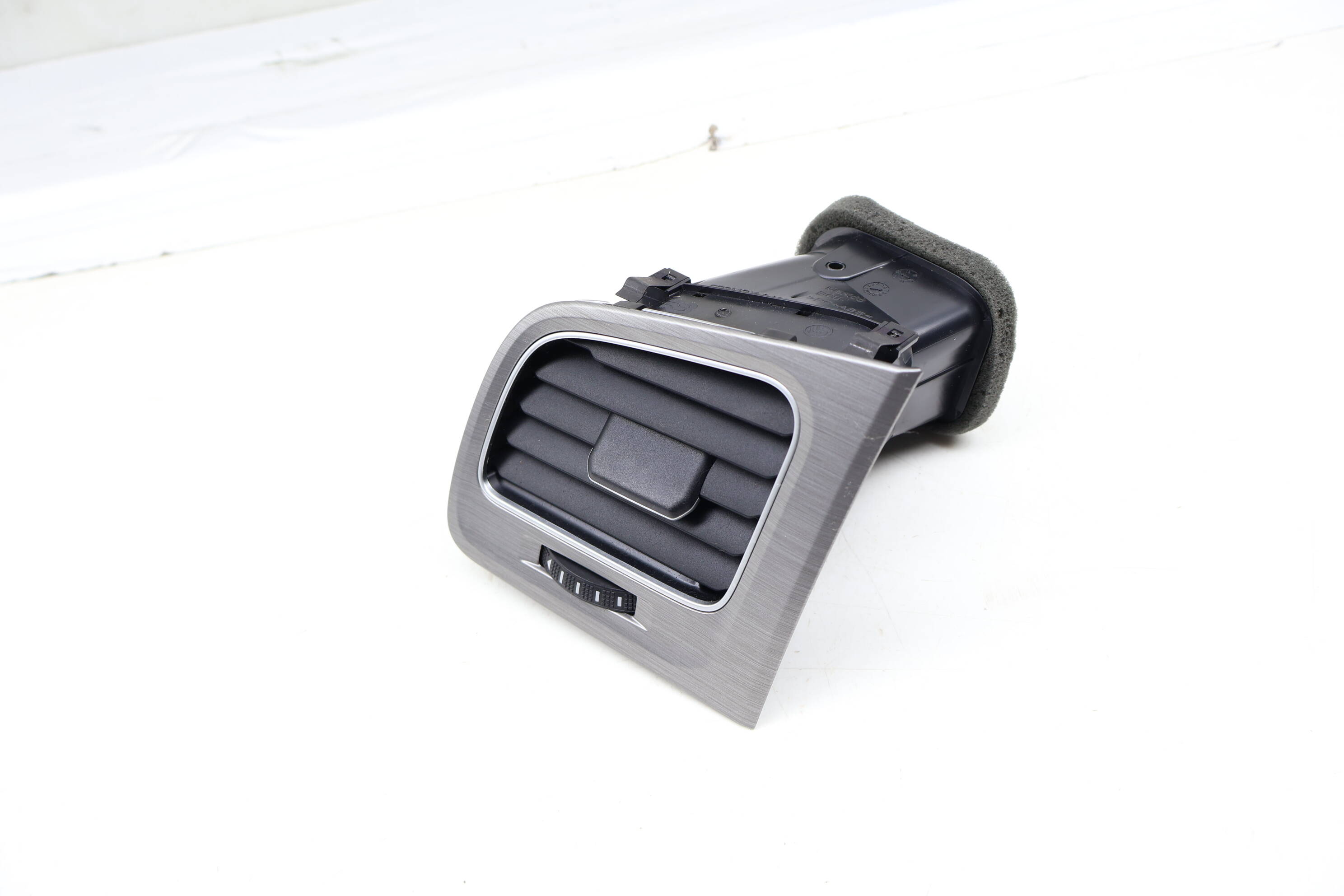 Dash Air Vent 5GM819703A