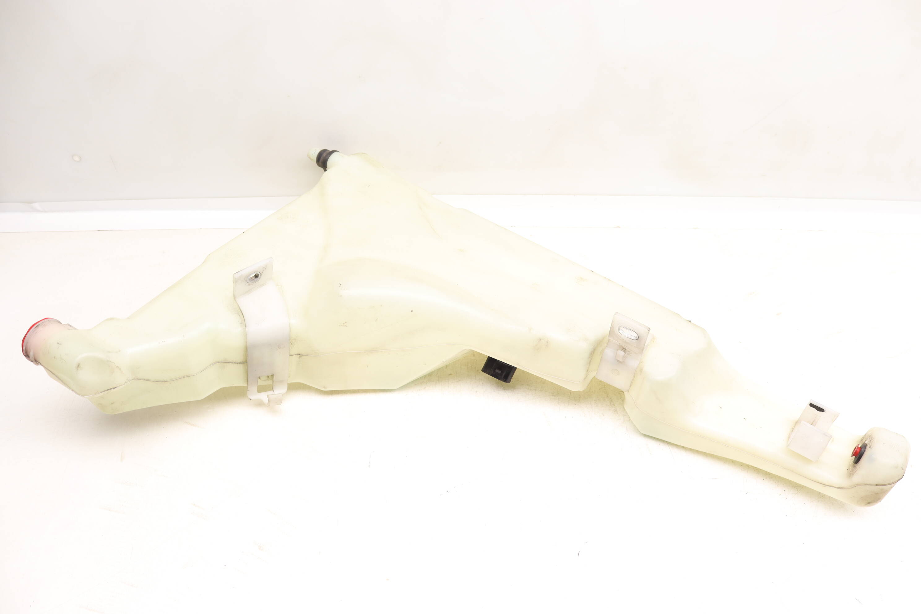 Windshield Washer Tank / Reservoir 4H0955451B