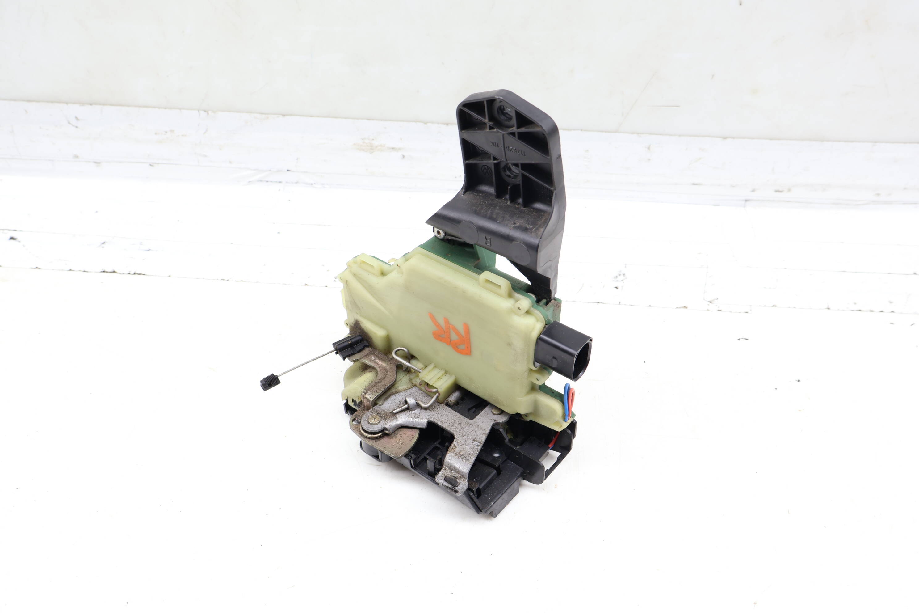 Door Latch / Lock Actuator 3B4839016AM