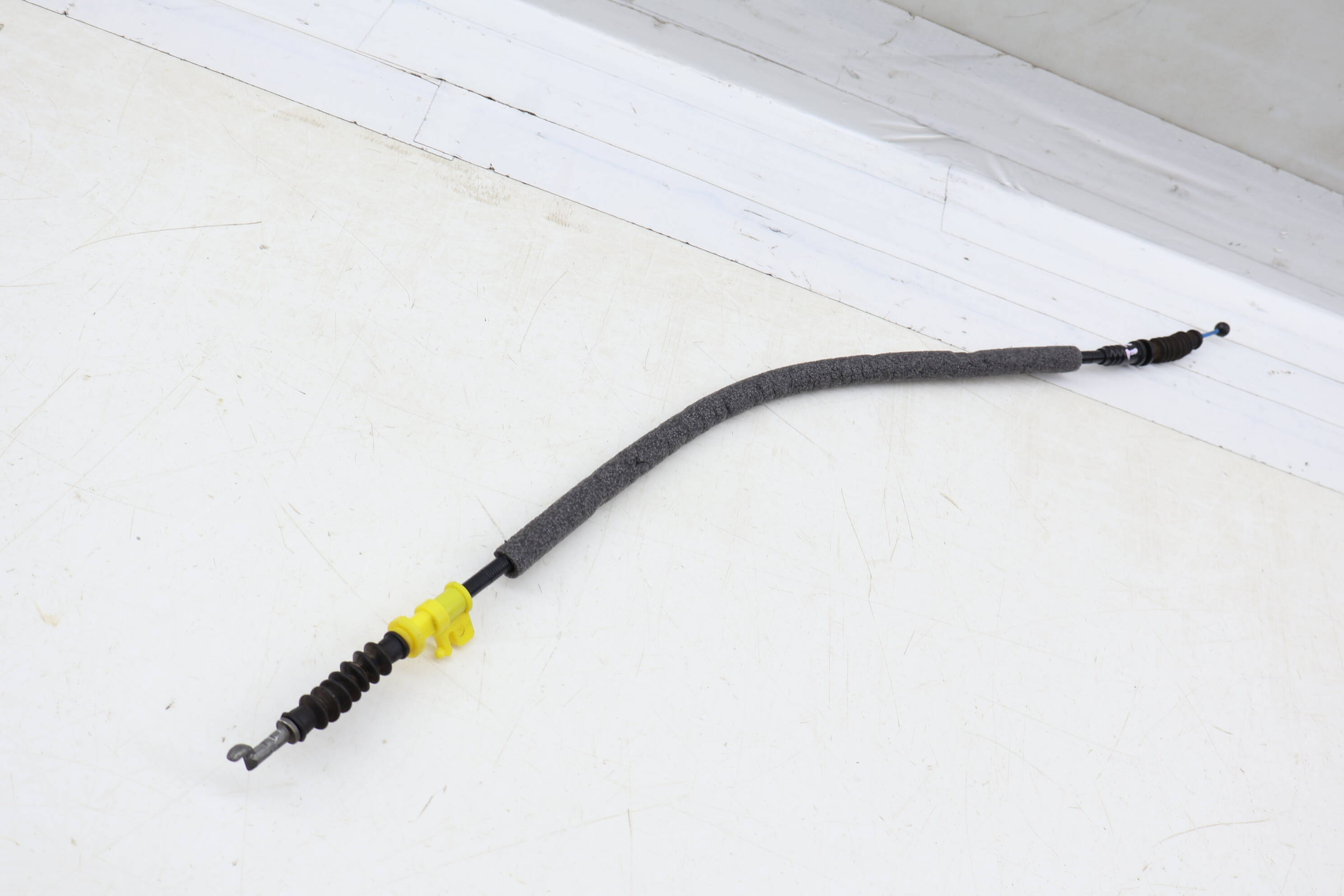 Exterior Door Handle Release / Bowden Cable 8W0837099A