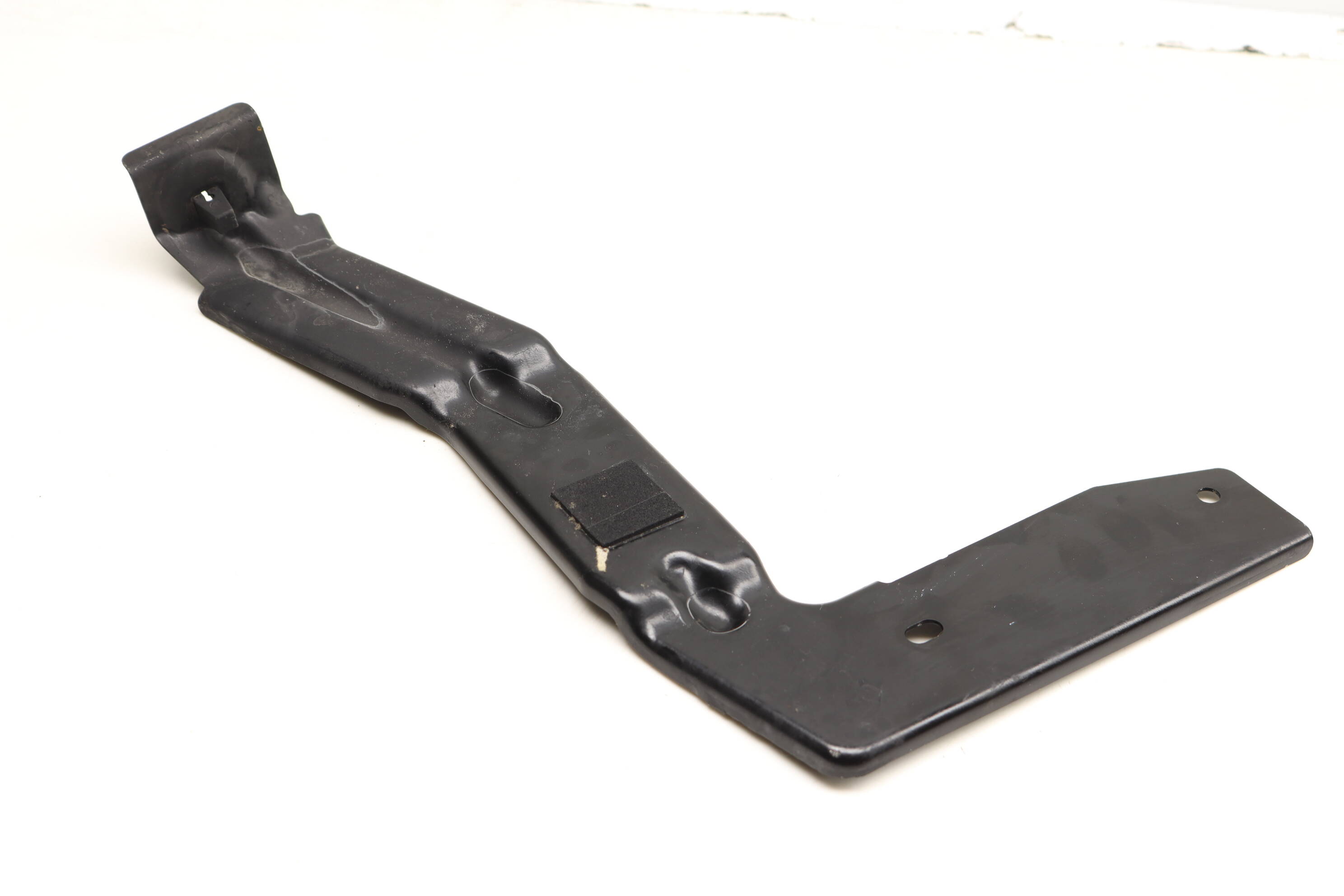 Bumper Mount / Bracket 8W5807329A