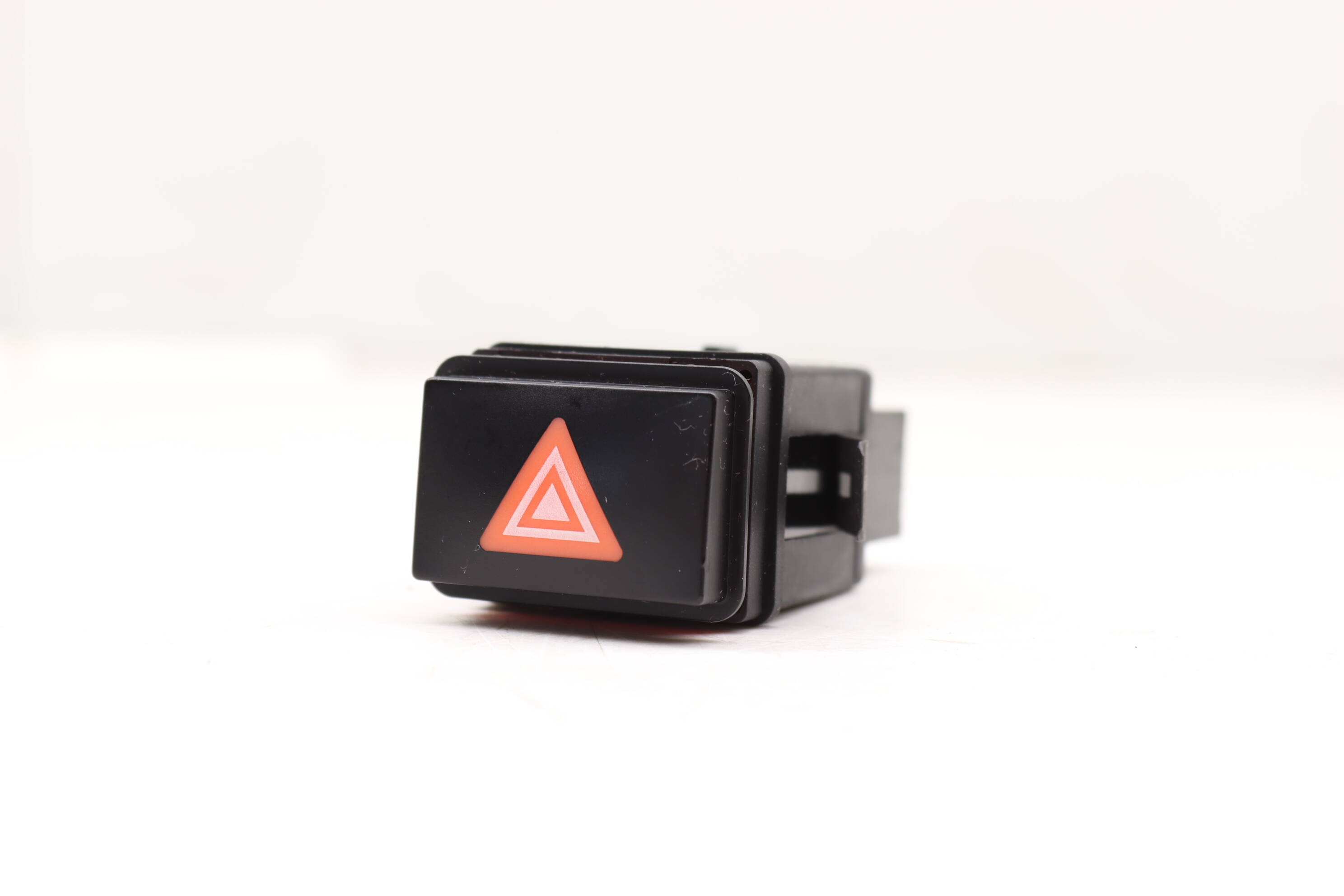 Hazard Switch 7L5953235A 95561325400