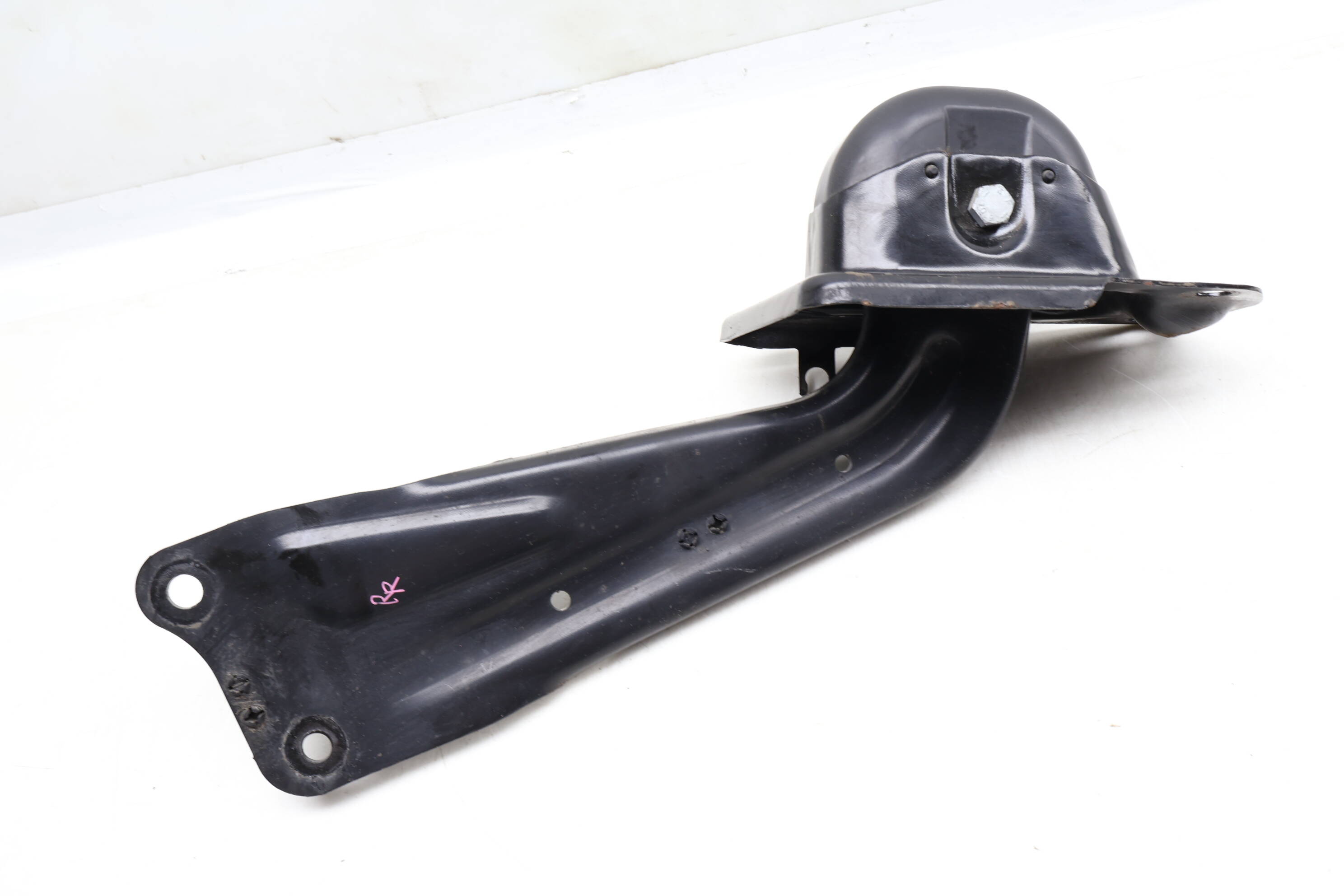 Lower Control / Trailing Arm 5QF505226C