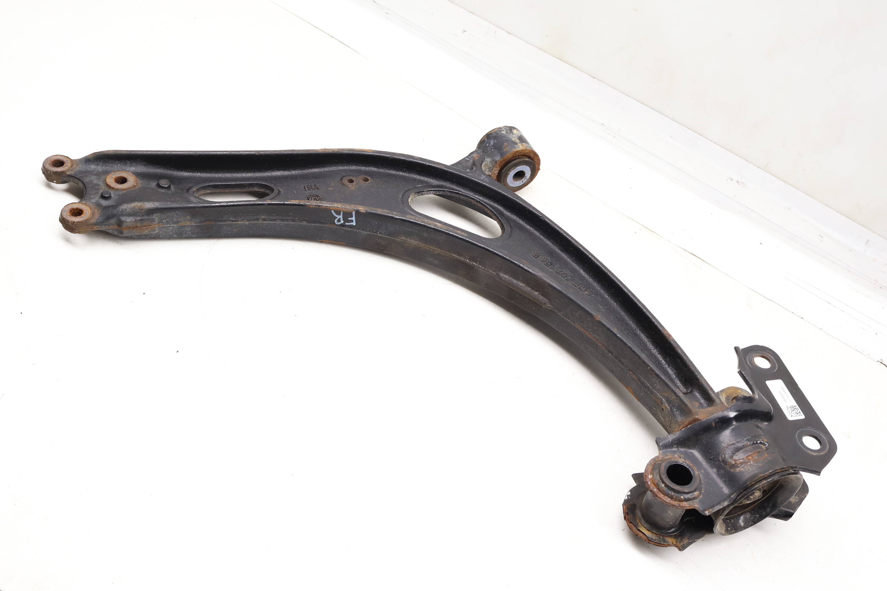 Lower Track Control Arm 3QF407154B