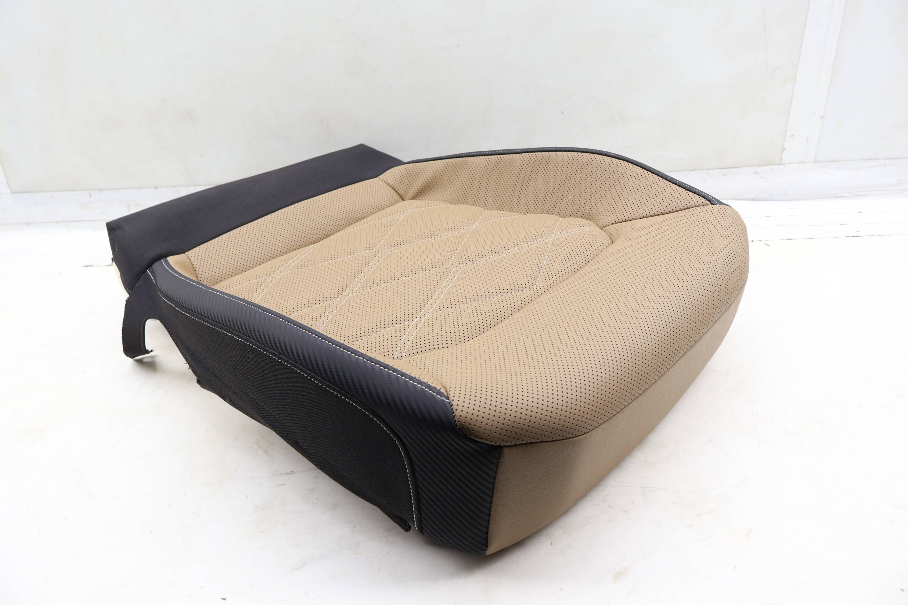 Lower Seat Bottom Cushion 3CN881406M