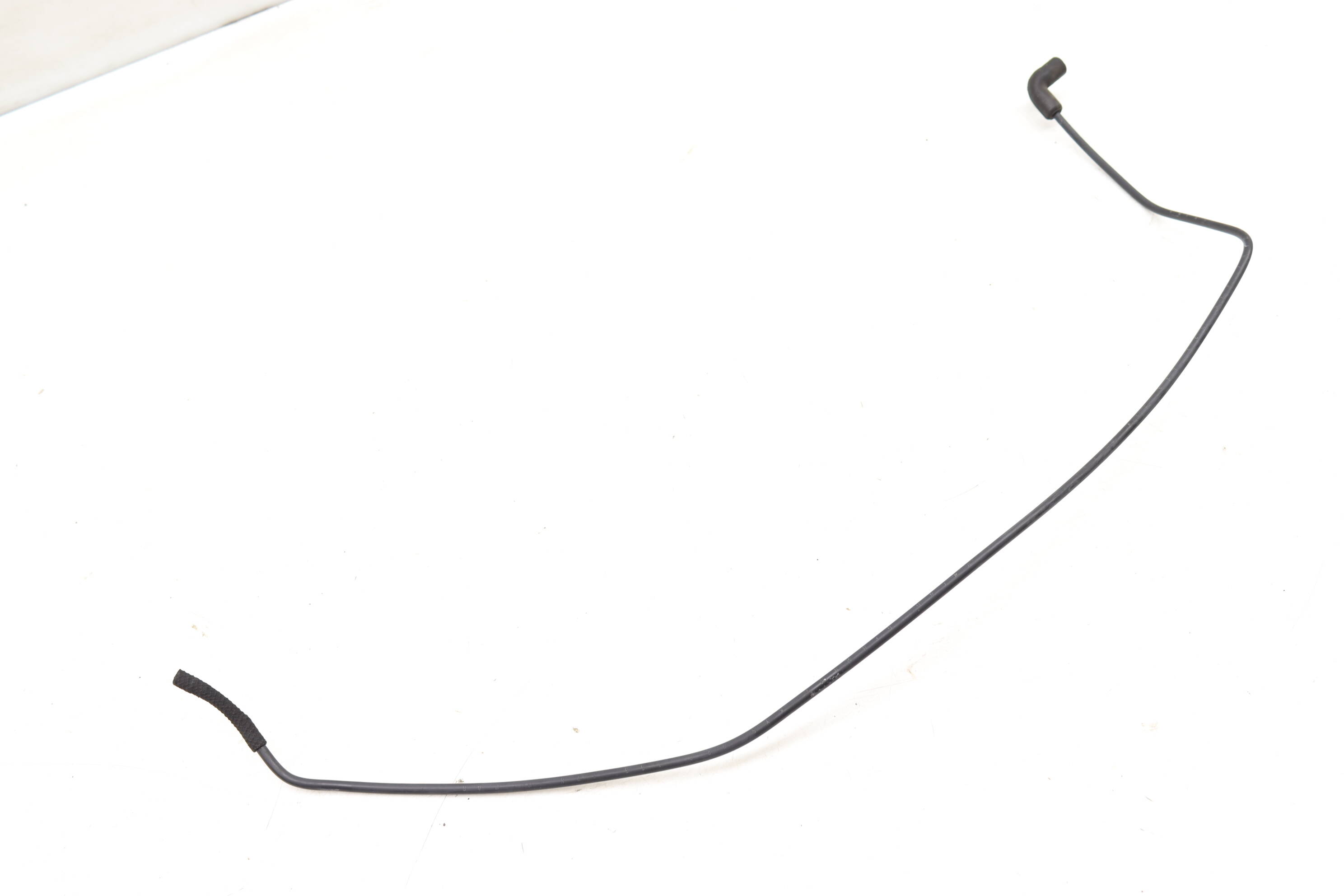 Vacuum Hose / Line 022133778D