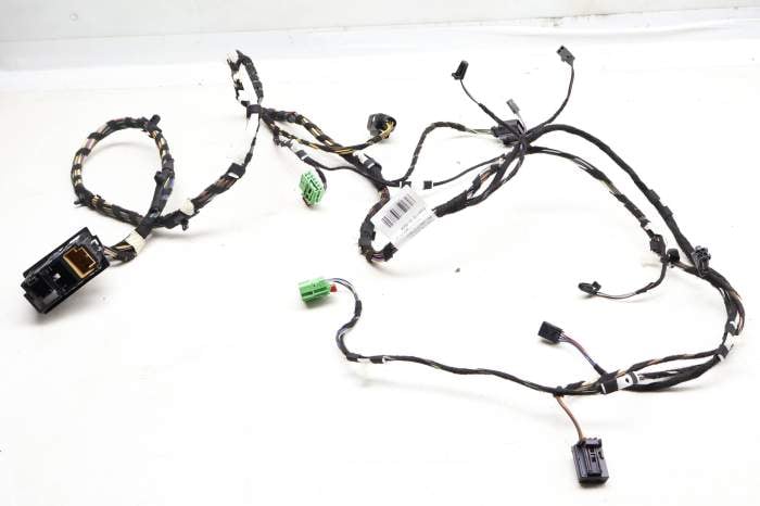 Trunk Hatch / Liftgate Wiring Harness 3CN971147AA main product photo