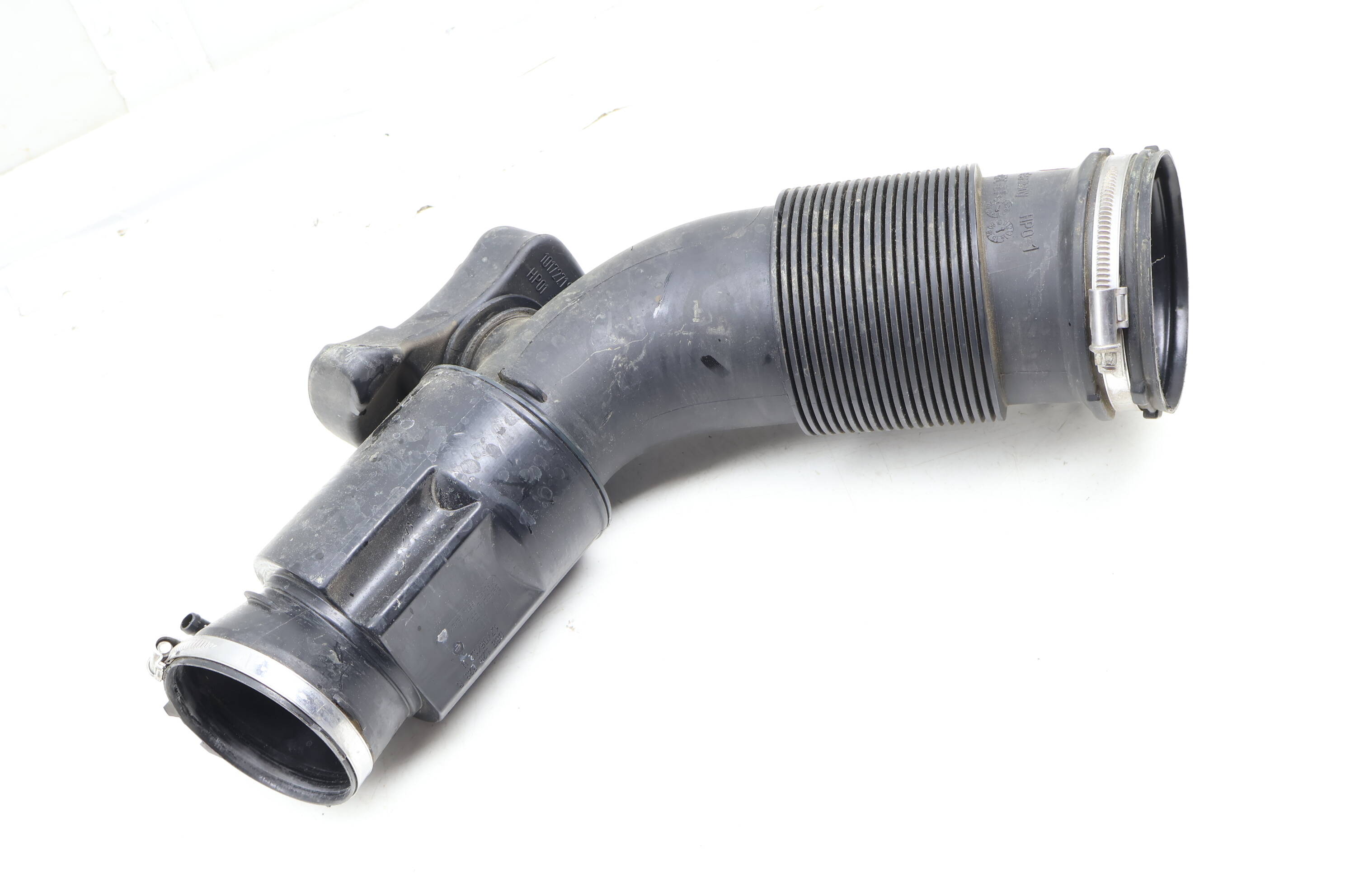 Air Intake Hose / Tube 06E129629R