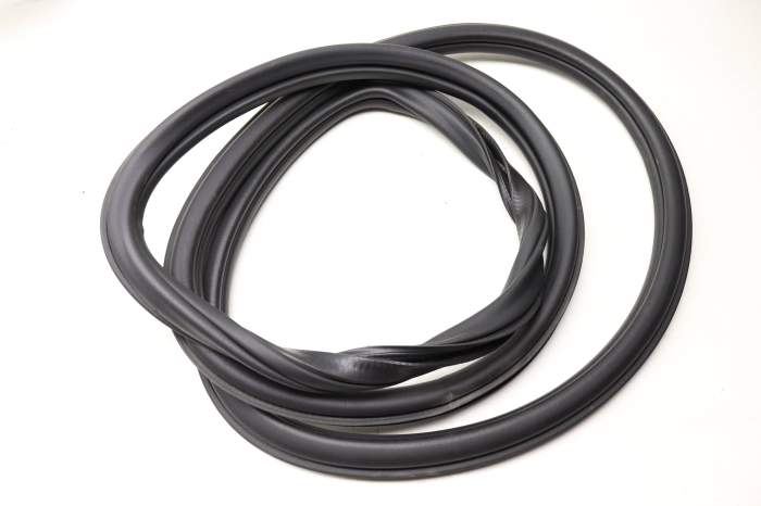 Door Seal / Weather Stripping 561867914 main product photo
