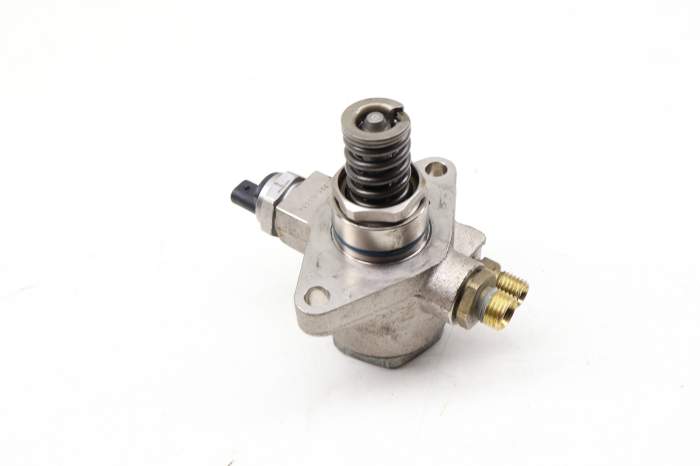 High Pressure Fuel Pump / Hpfp 079127025N main product photo